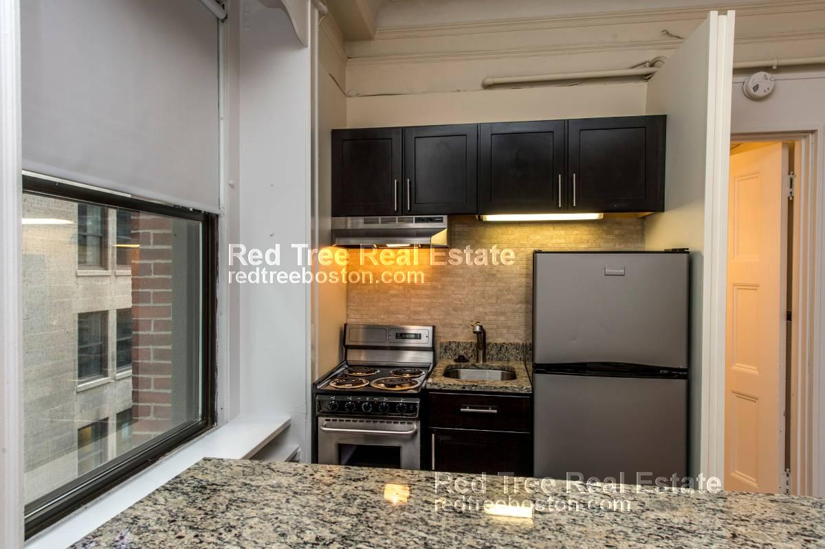 62 Boylston St, Midtown