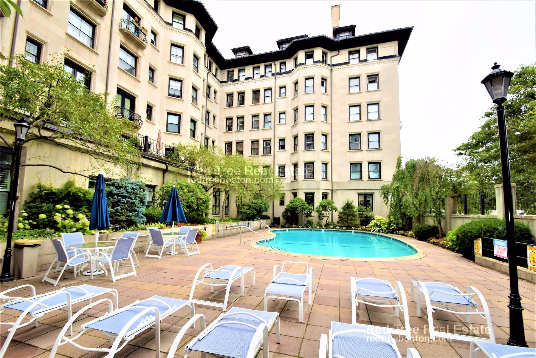 416 Commonwealth Ave, Back Bay