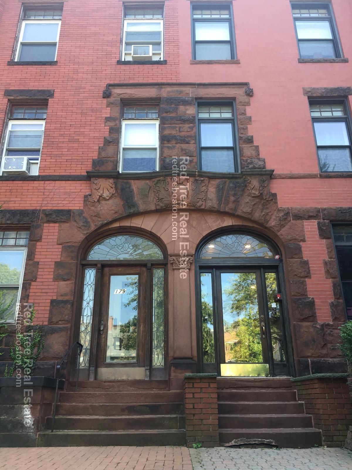 1801 Beacon St, Brookline