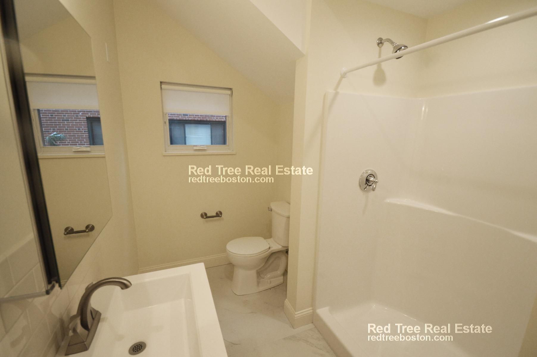 379 Harvard St, Mid Cambridge