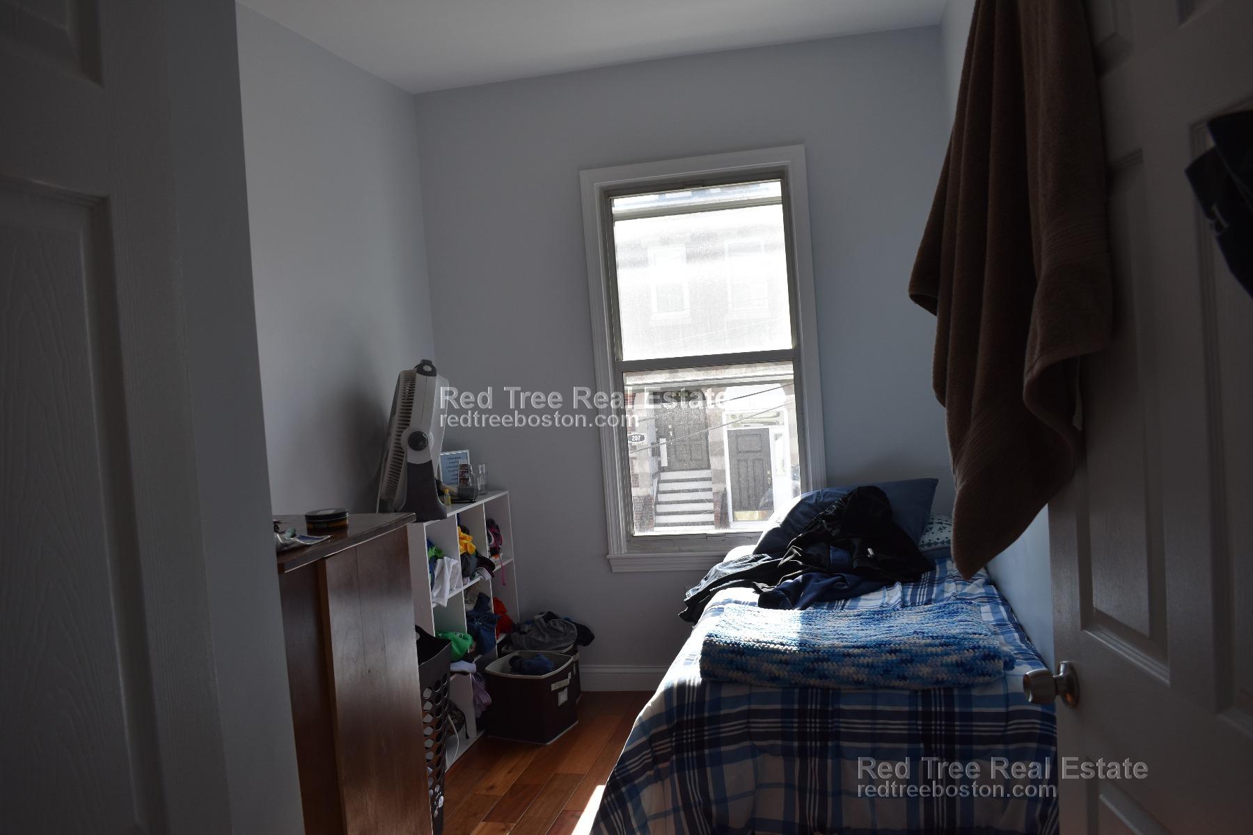 4 bed, 1 bath apartment for rent at 204 Falcon St Unit 3, East Boston — photo 4 of 12