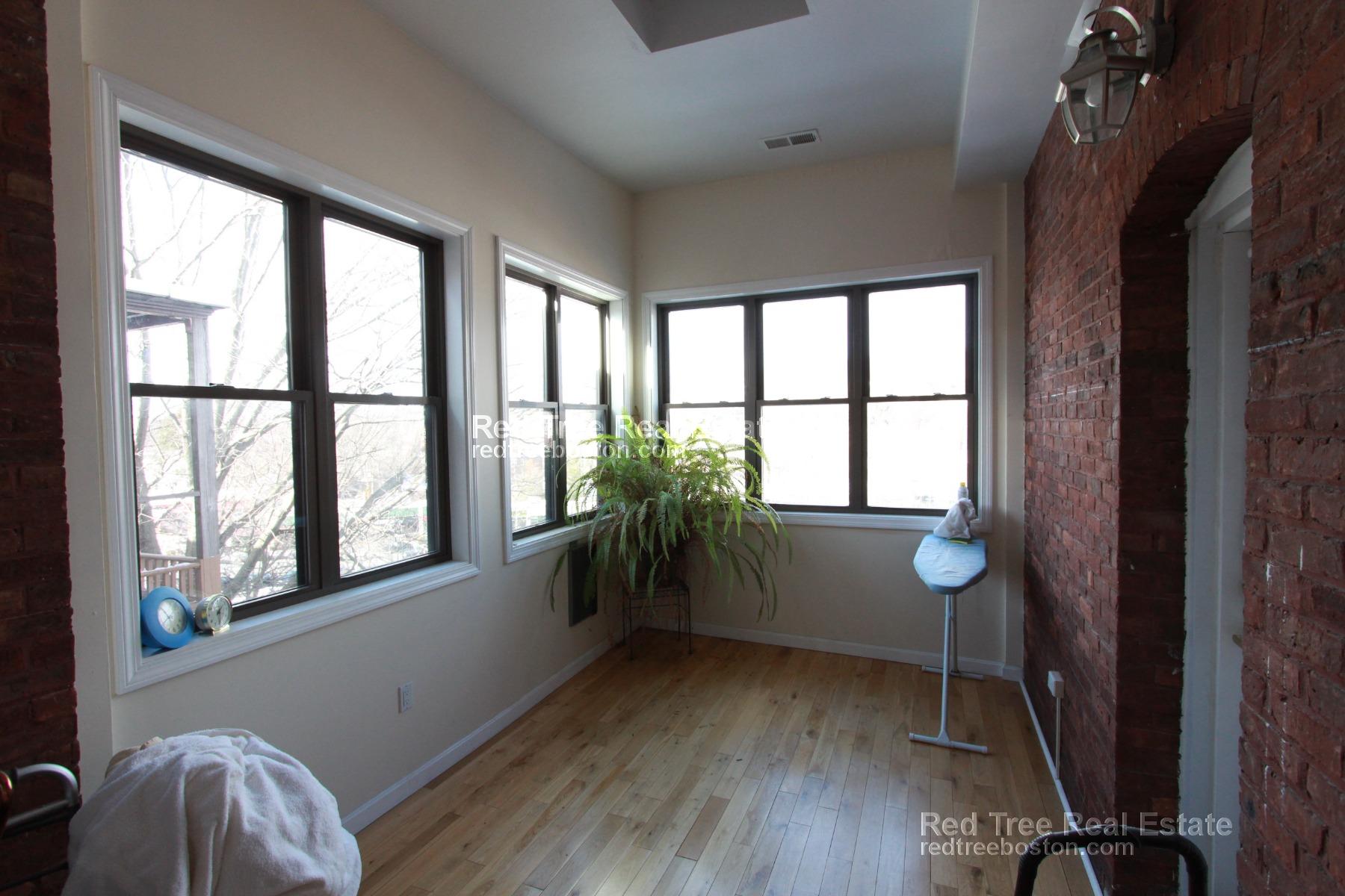 191 Winthrop Rd, Aspinwall Hill