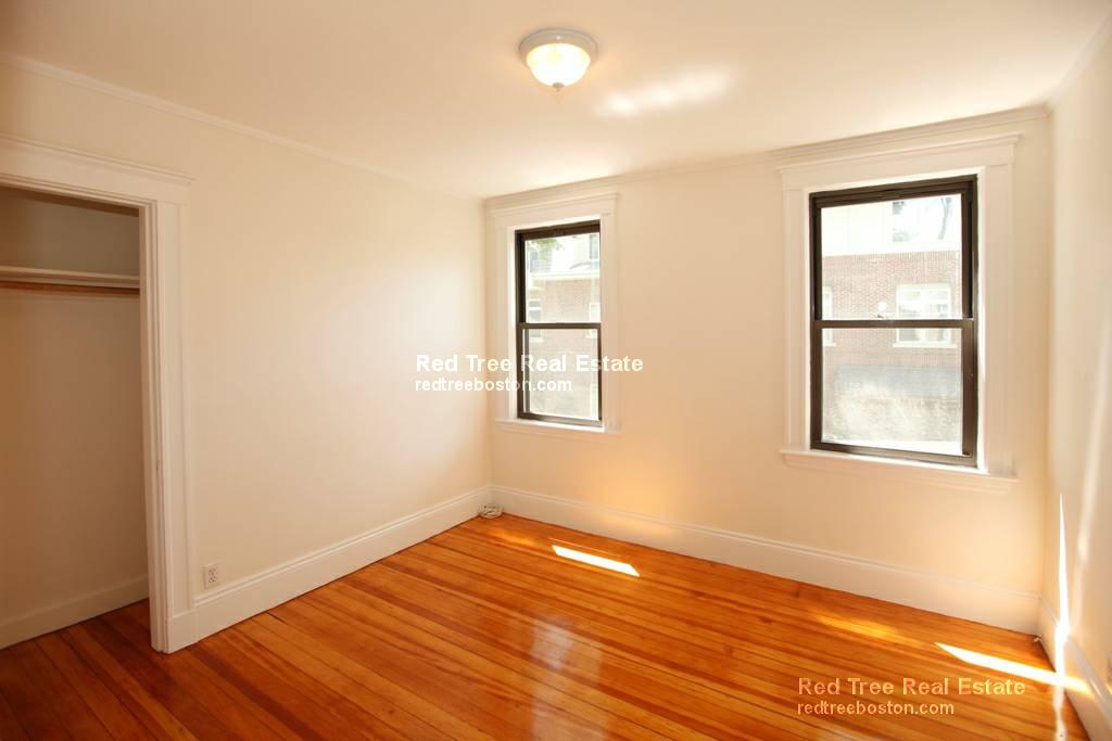 508 Heath St, Chestnut Hill