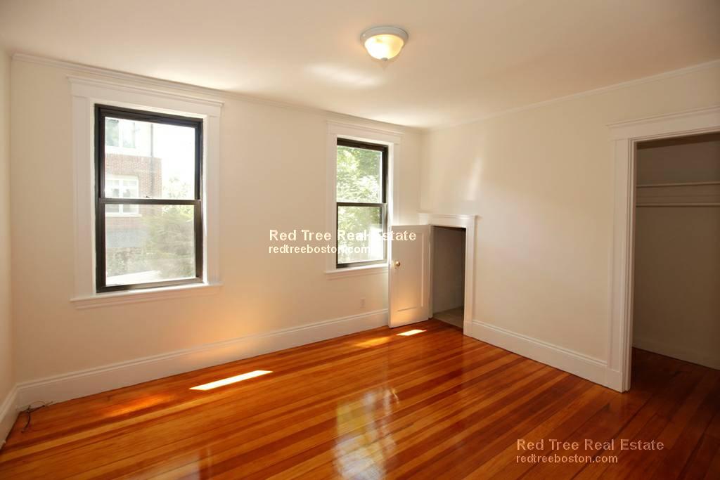 508 Heath St, Chestnut Hill