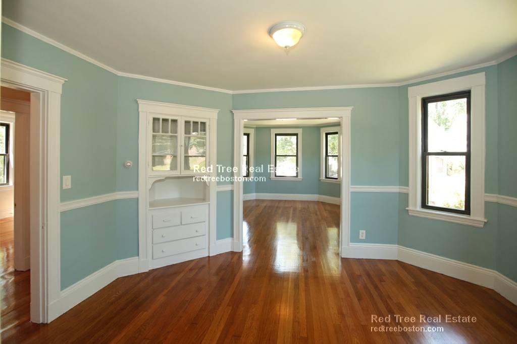 508 Heath St, Chestnut Hill