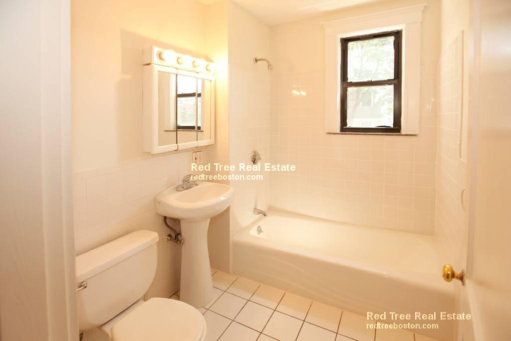 508 Heath St, Chestnut Hill