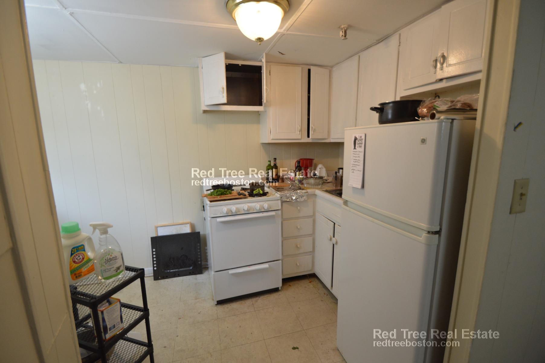 216A South St, Jamaica Plain