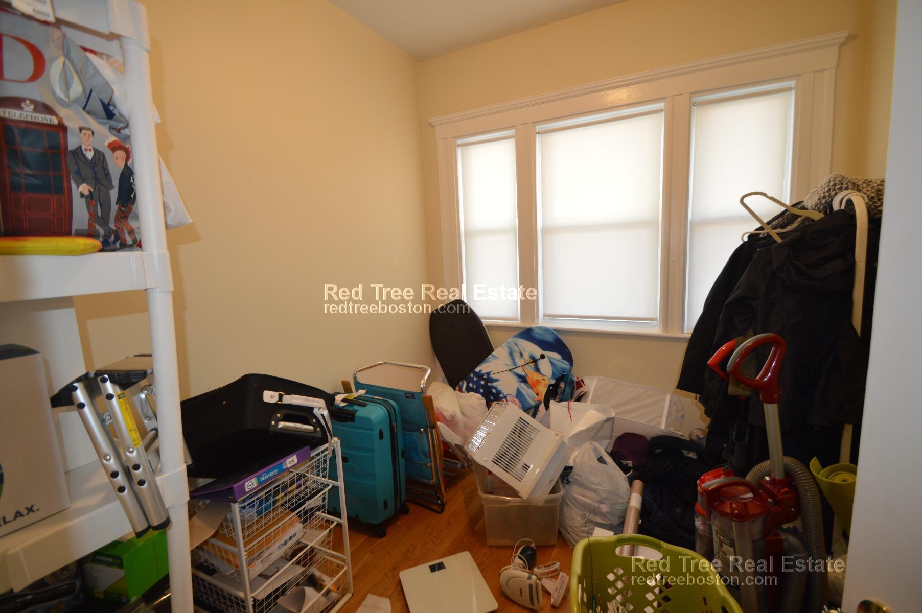 19 Roseclair St, Dorchester