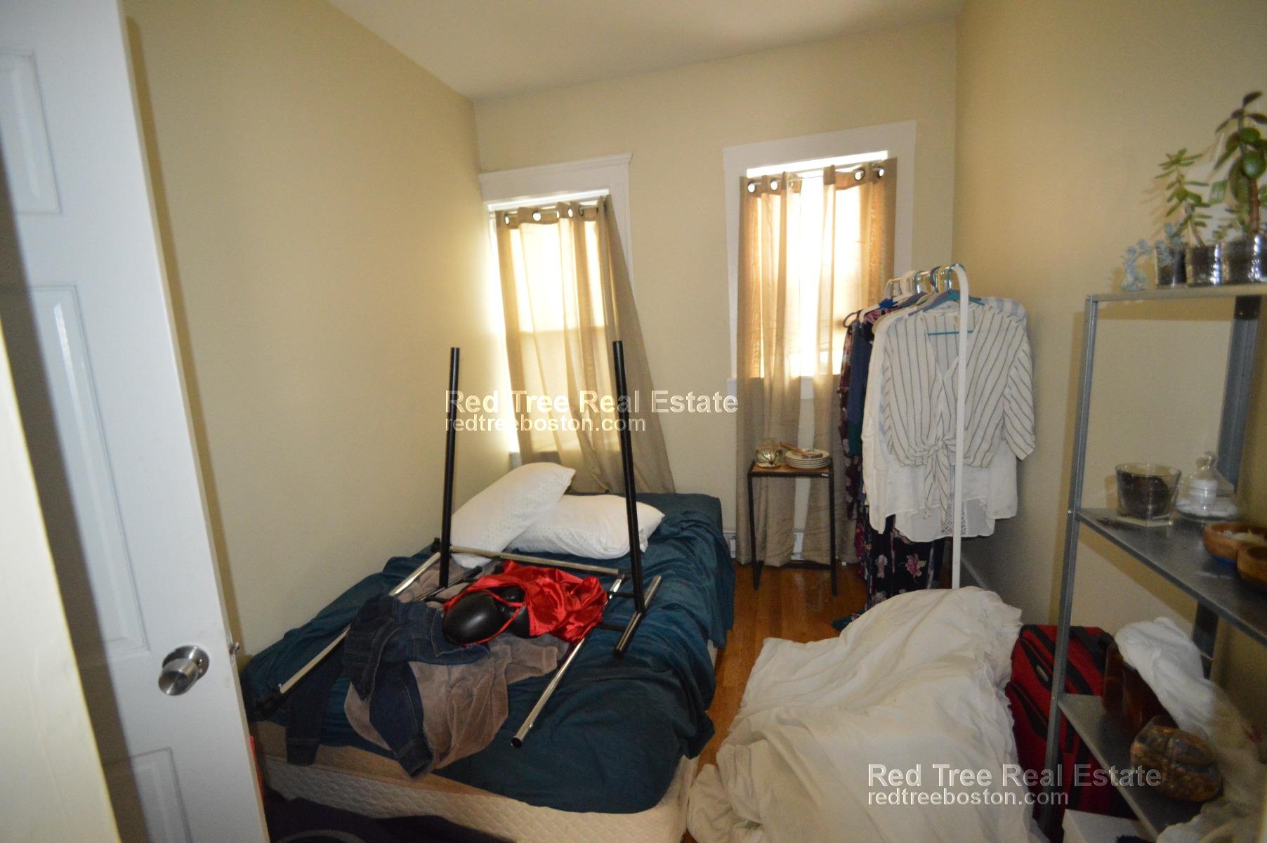 19 Roseclair St, Dorchester