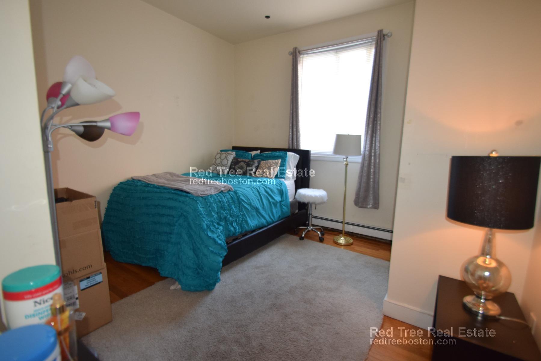 2 Islington St, Allston