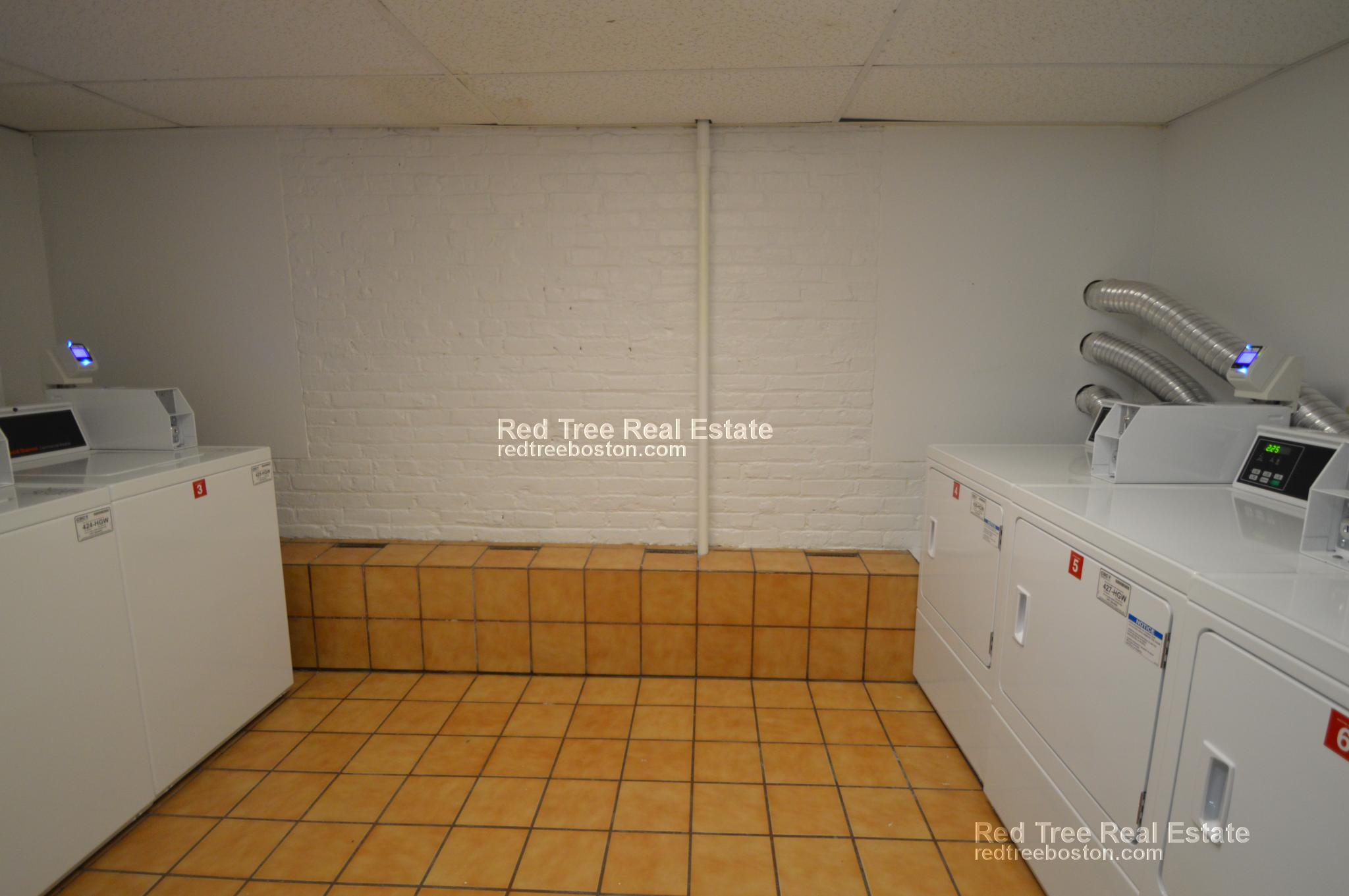 19 Peterborough St, Fenway