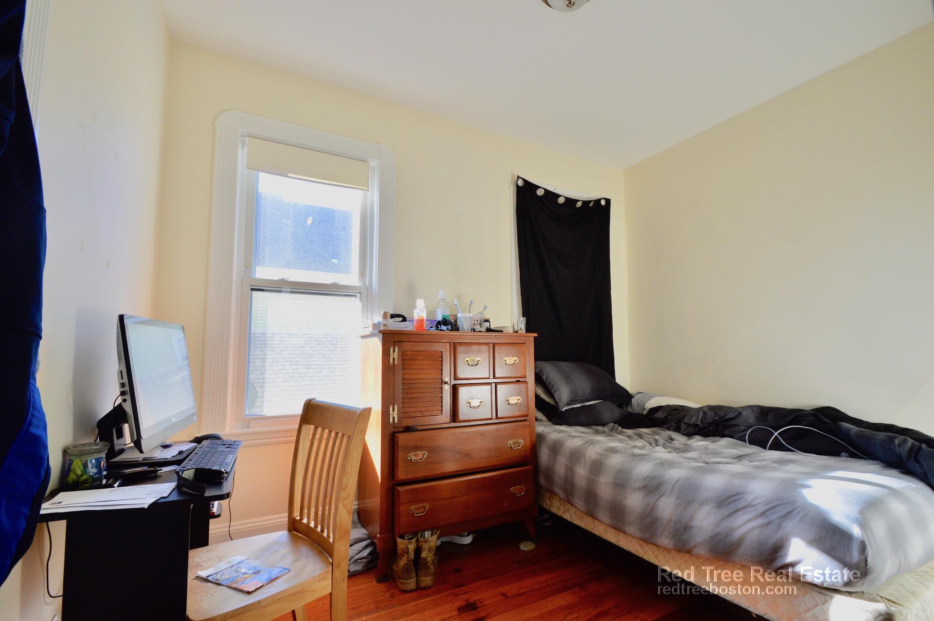 4 bed, 1 bath apartment for rent at 756 Saratoga St Unit 3, East Boston — photo 2 of 14
