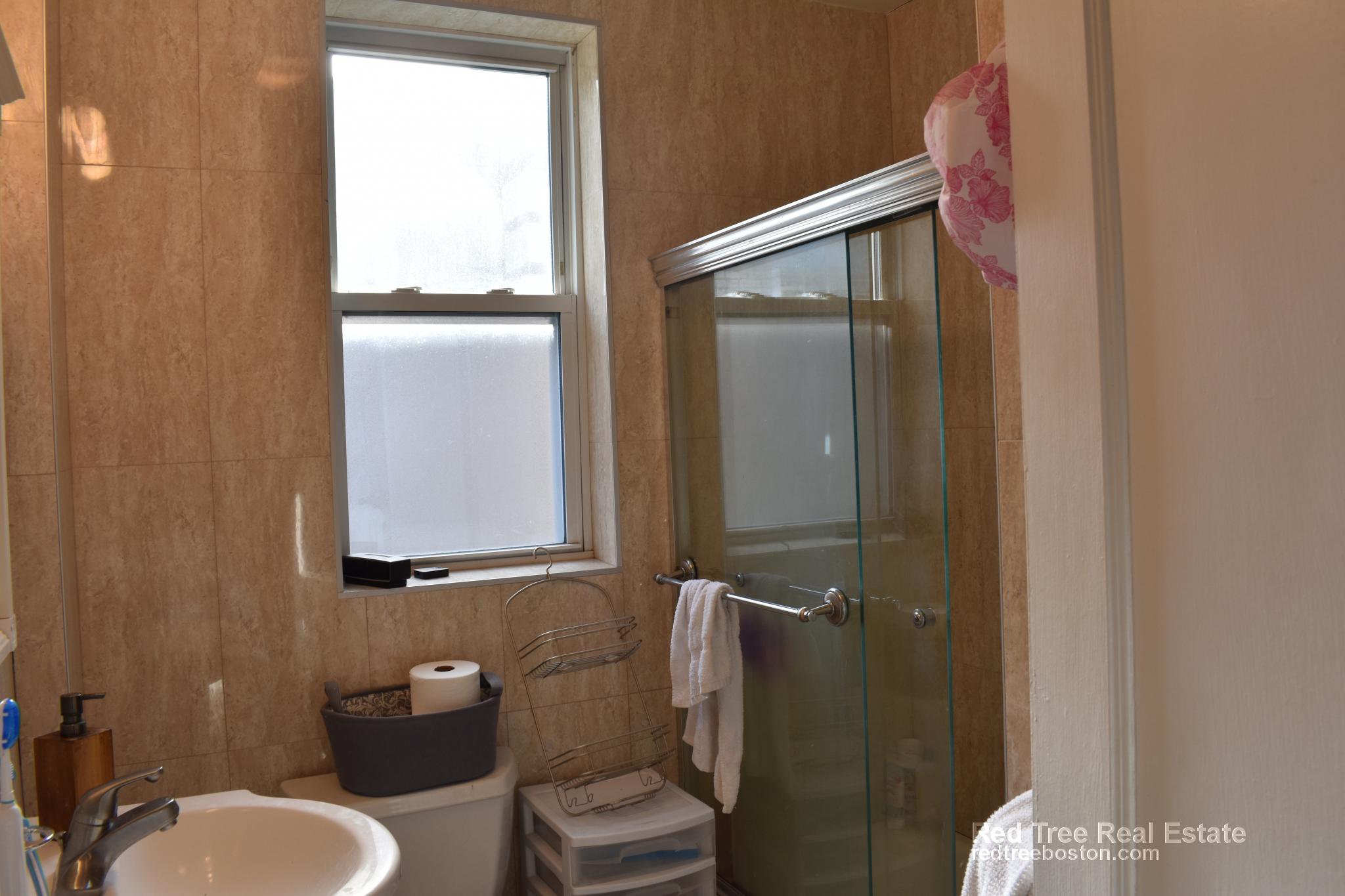 69 Babcock St, North Brookline