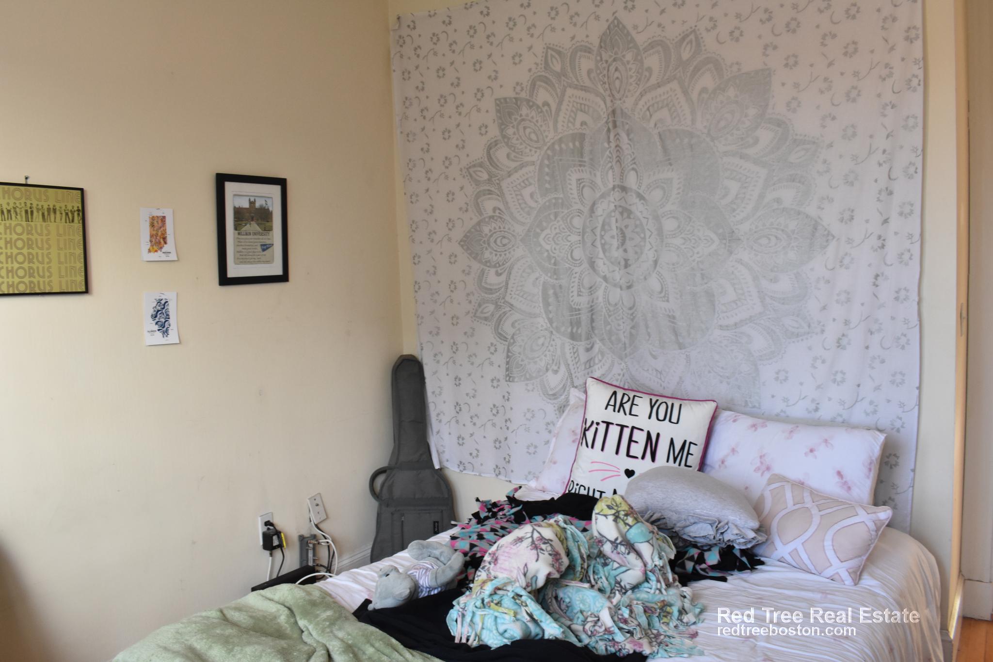 69 Babcock St, North Brookline