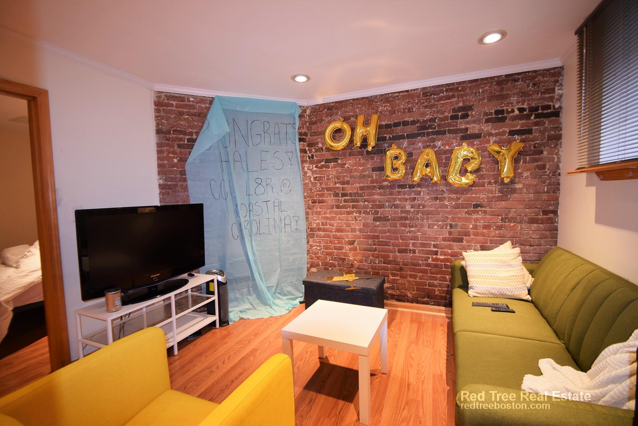 1689 Beacon St, Aspinwall Hill