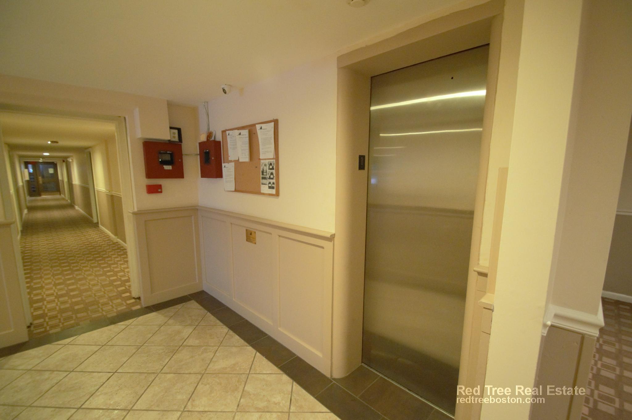 20 Radcliffe Rd, Allston