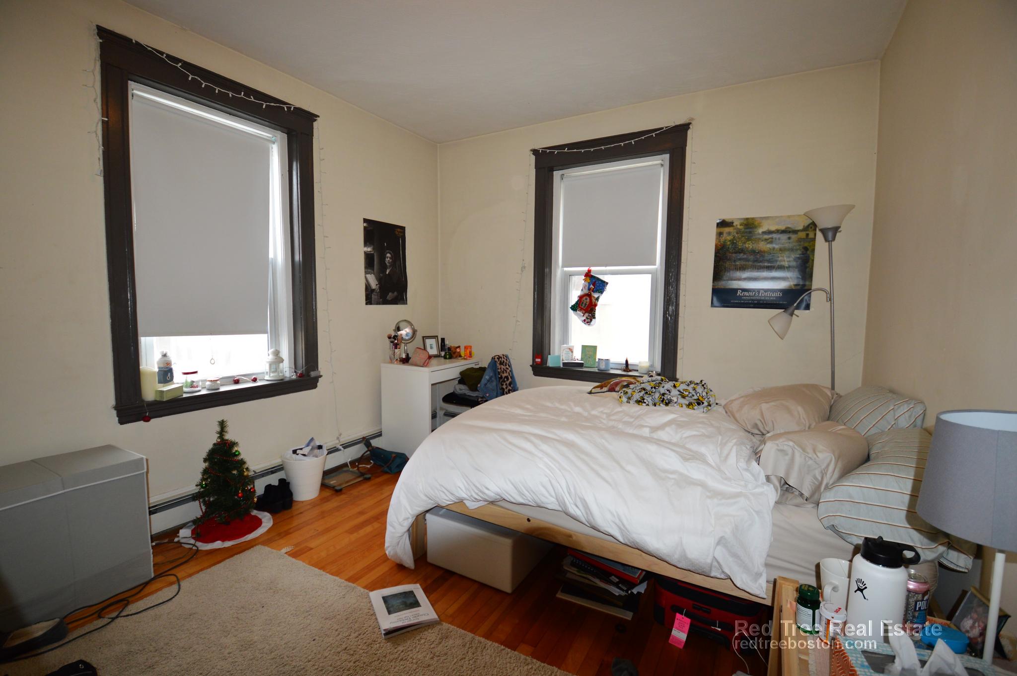 69 Babcock St, North Brookline