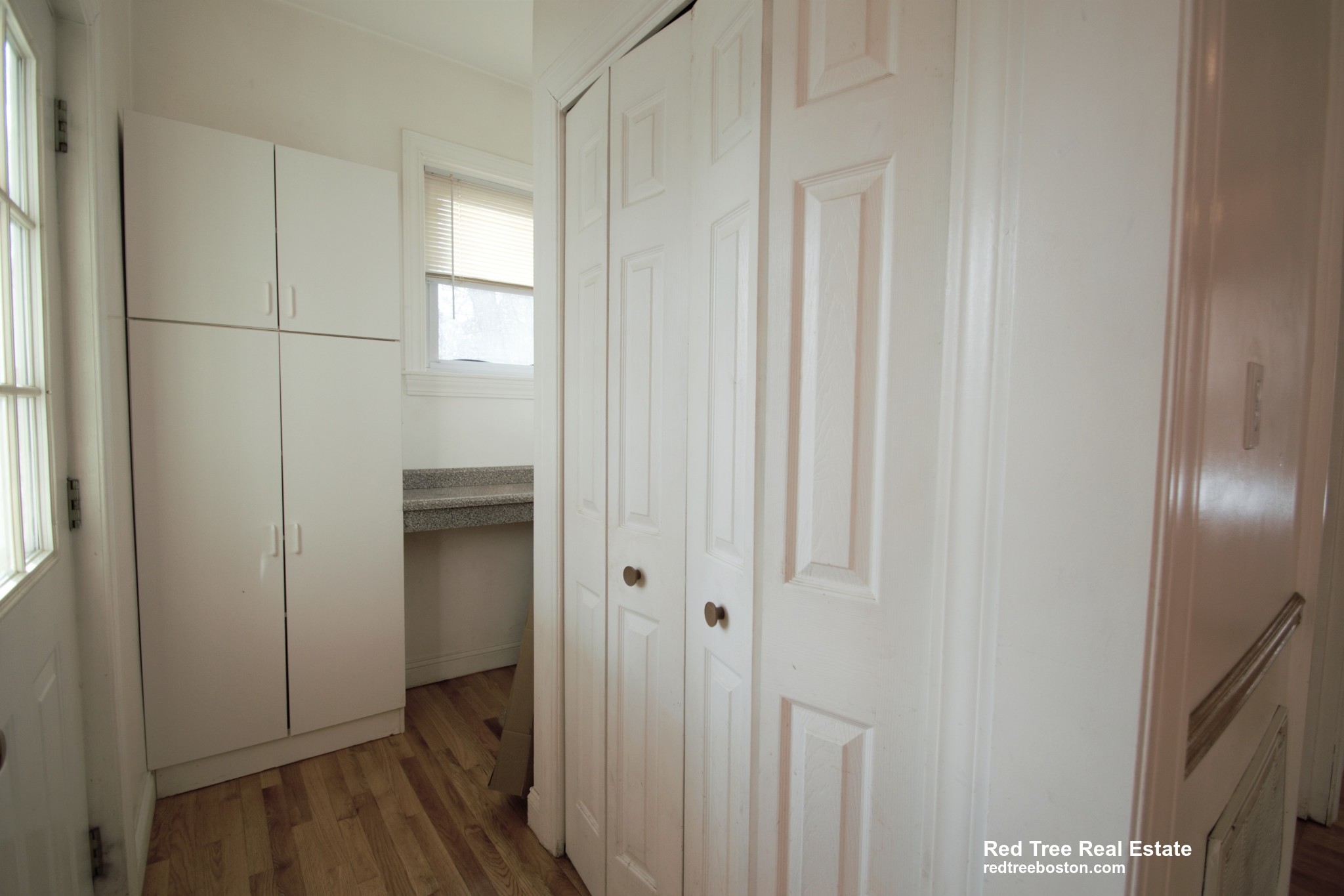 44 Champney St, Oak Square