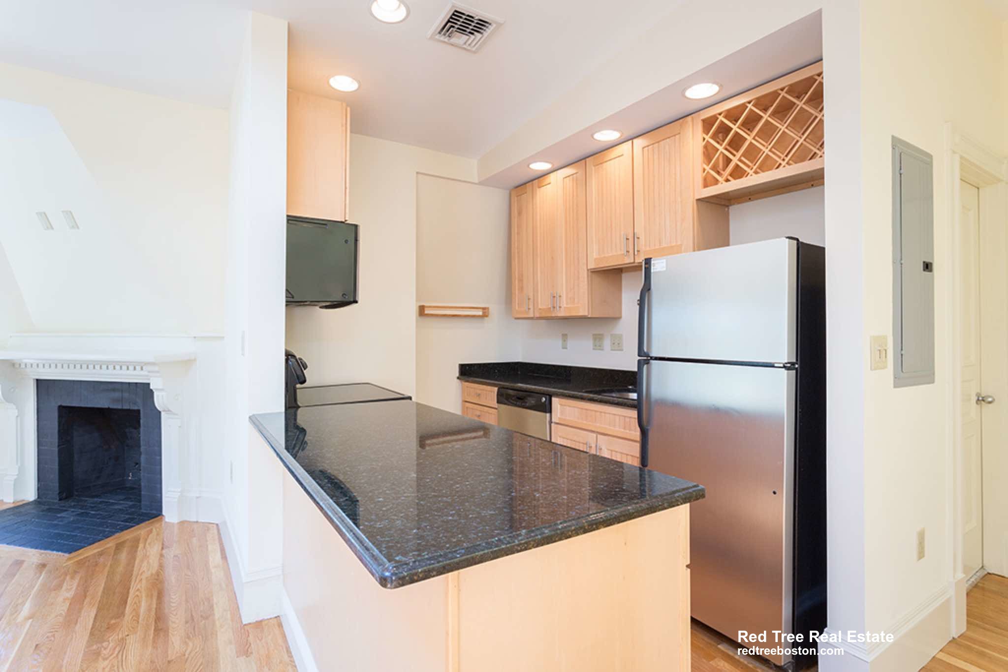 195 Commonwealth Ave, Back Bay