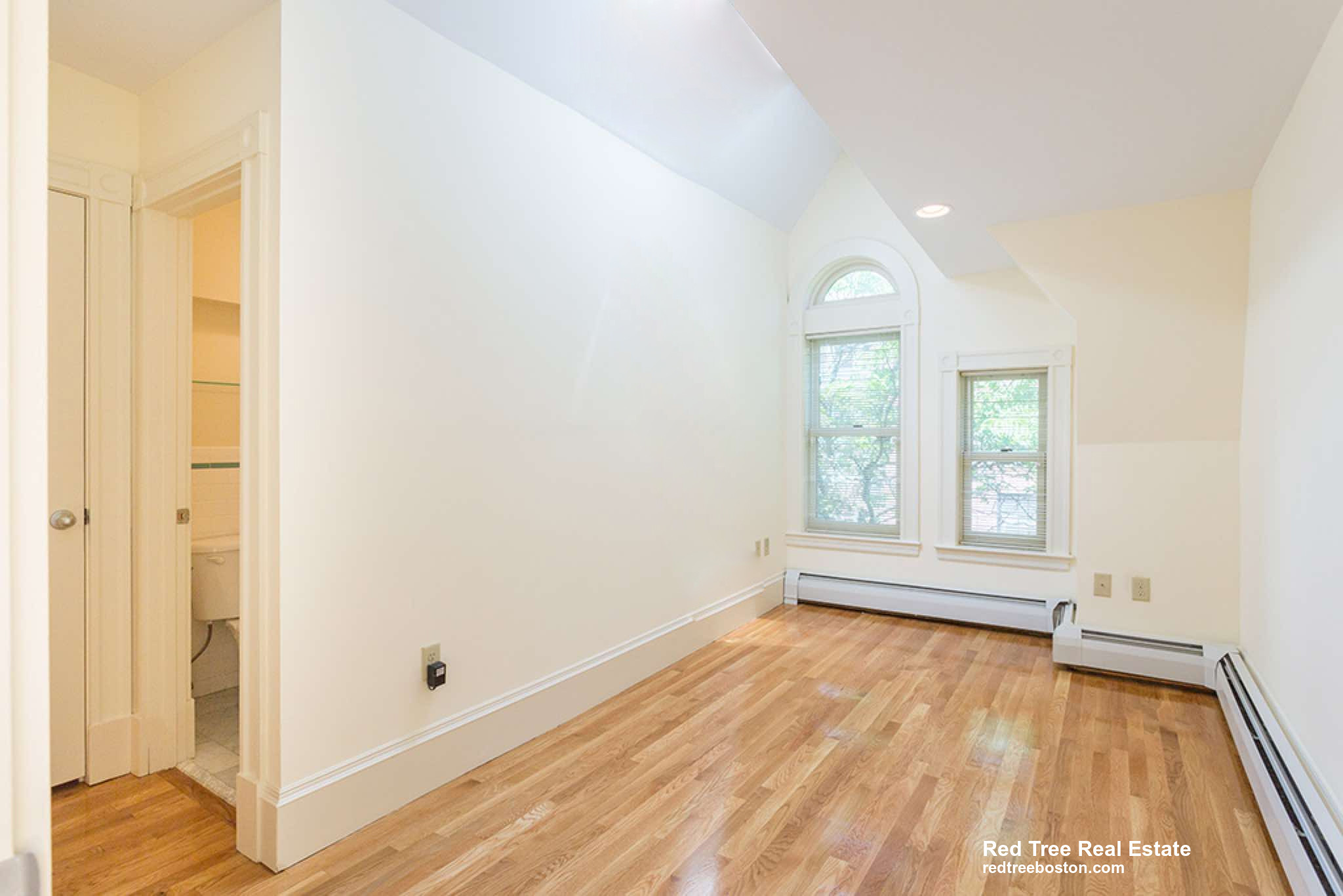 195 Commonwealth Ave, Back Bay