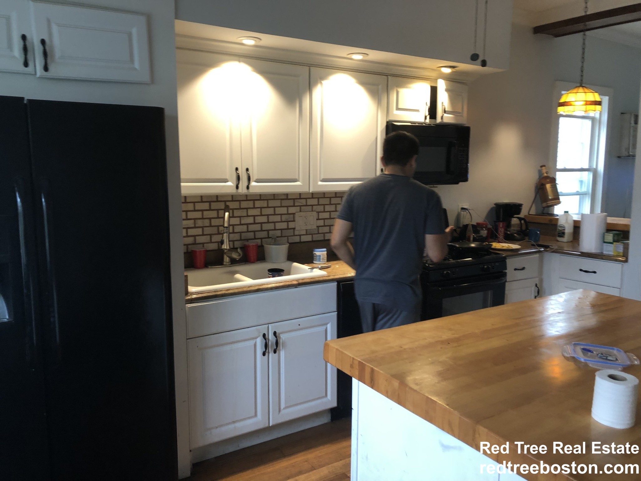 4 bed, 1 bath apartment for rent at 130 Wordsworth St Unit 3, East Boston — photo 5 of 16