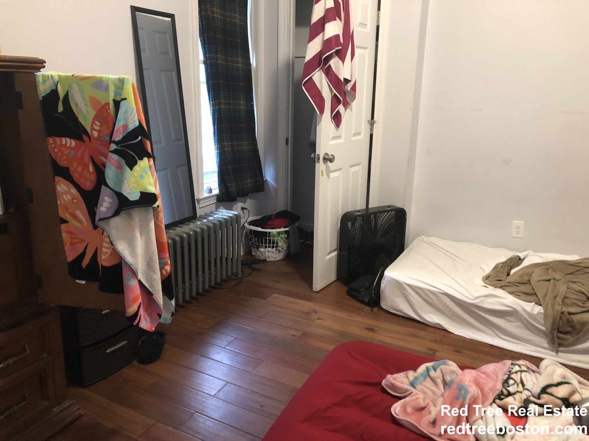 4 bed, 1 bath apartment for rent at 130 Wordsworth St Unit 3, East Boston — photo 11 of 16