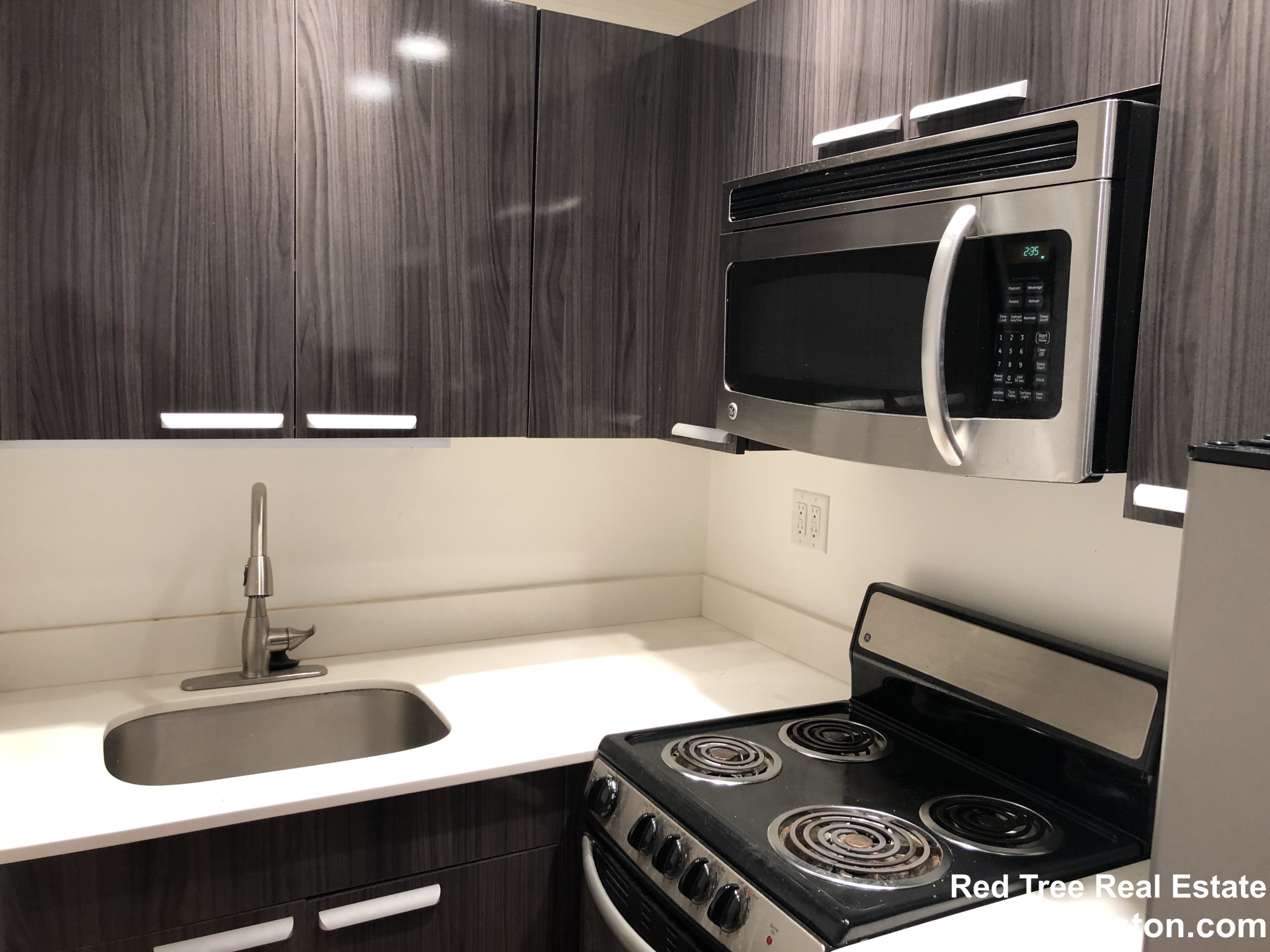 254 Newbury St, Back Bay