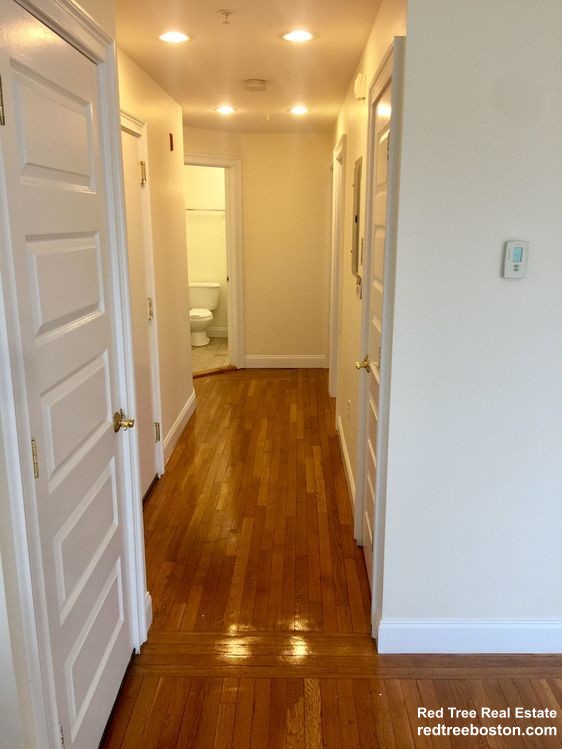 55 Ashford St, Allston