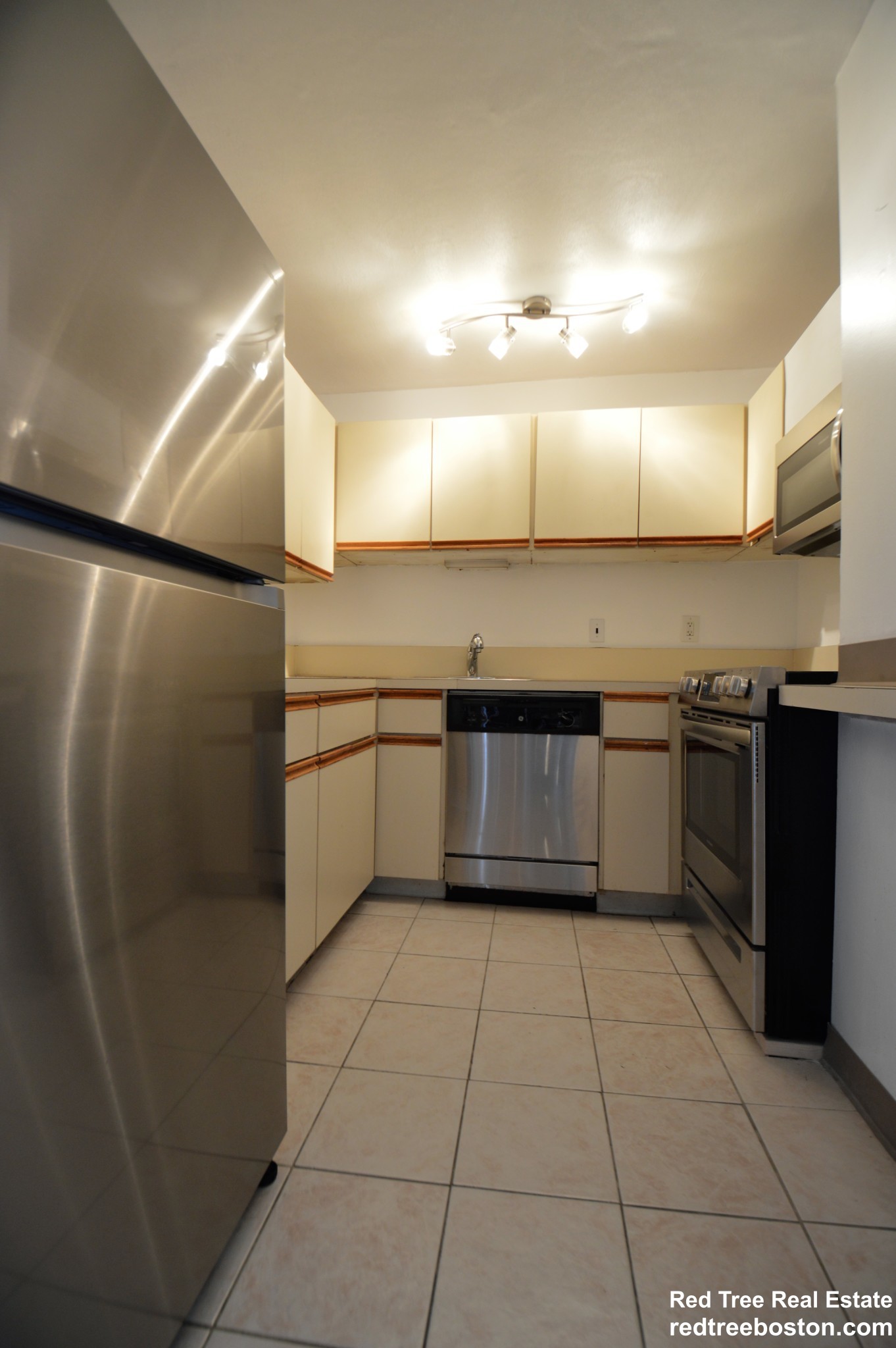 60 Babcock St, North Brookline