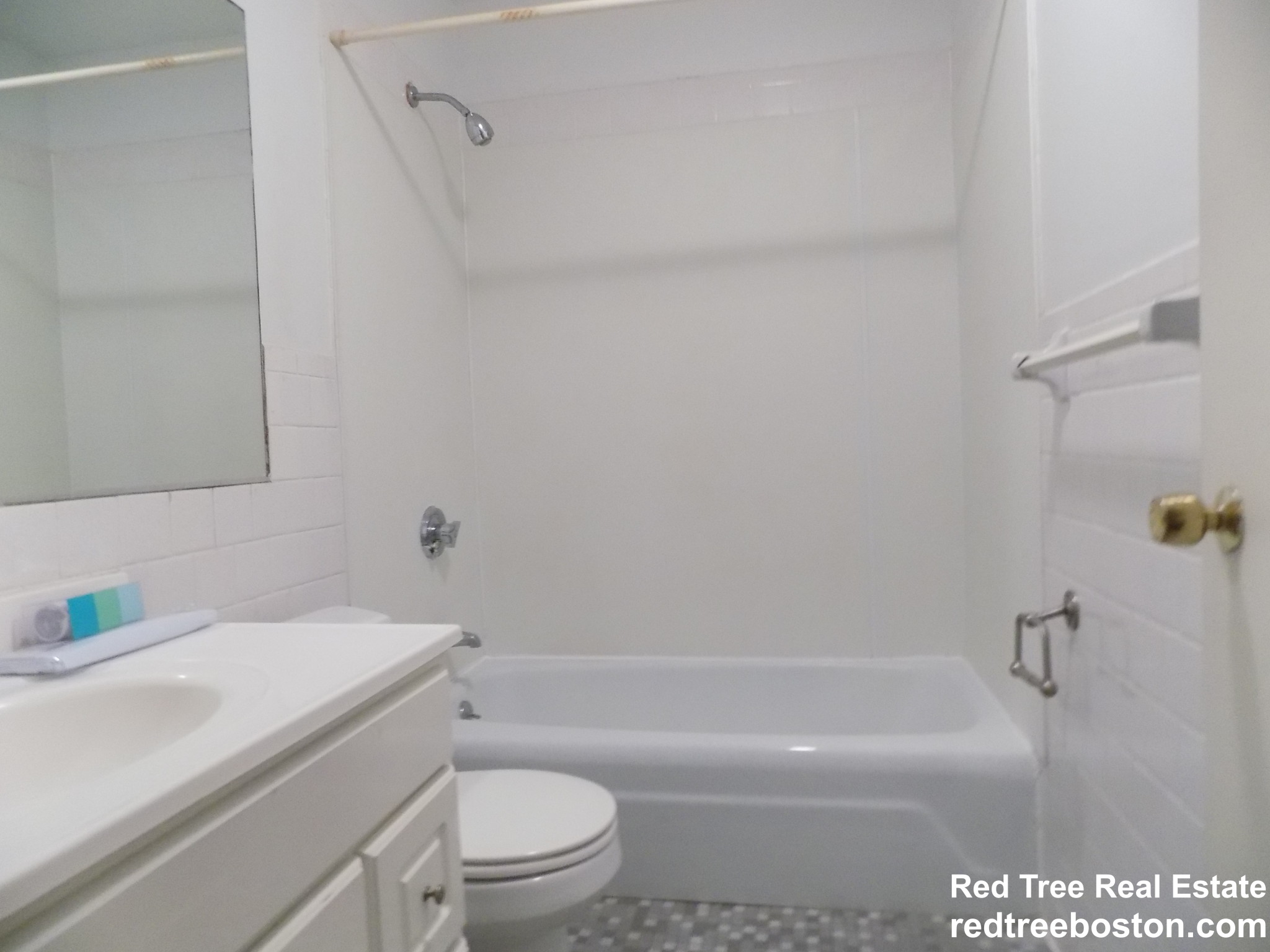 2045 Commonwealth Ave, Brighton