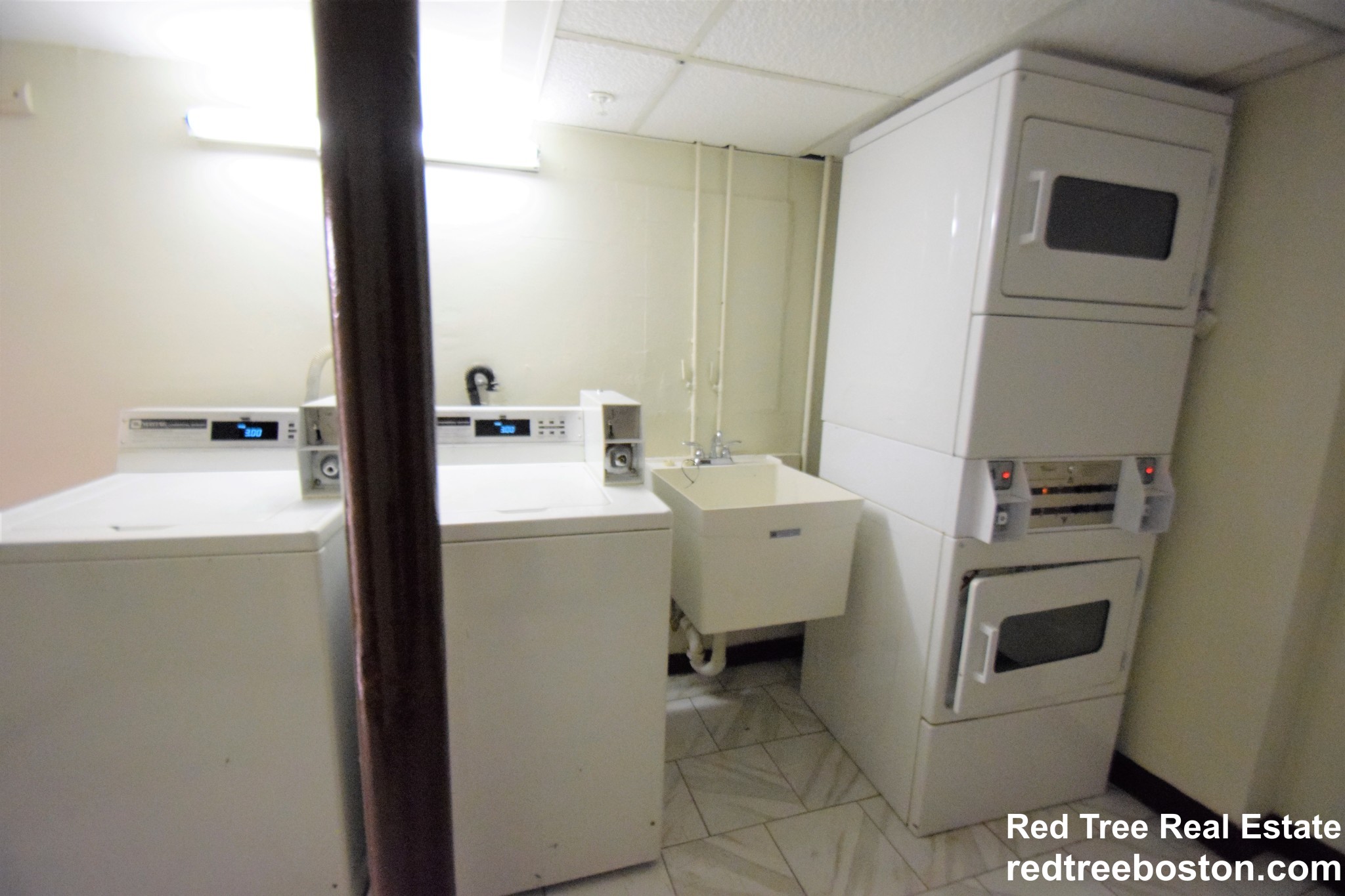 2 split bed, 1 bath apartment for rent at 126 Warren St Unit G1, Brighton