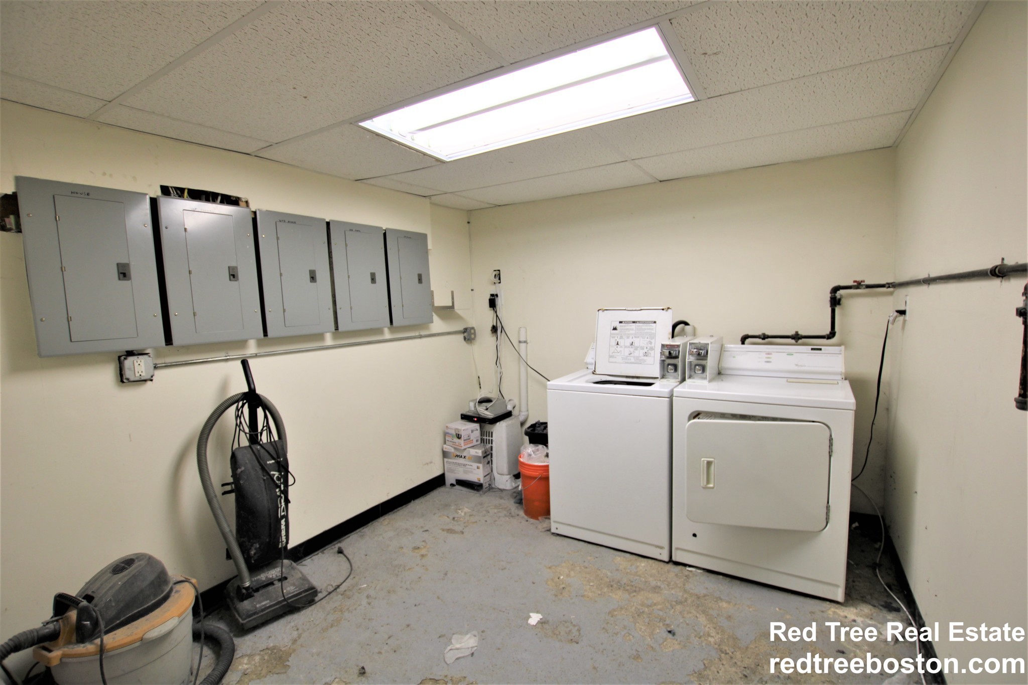 6 Sunset St, Mission Hill