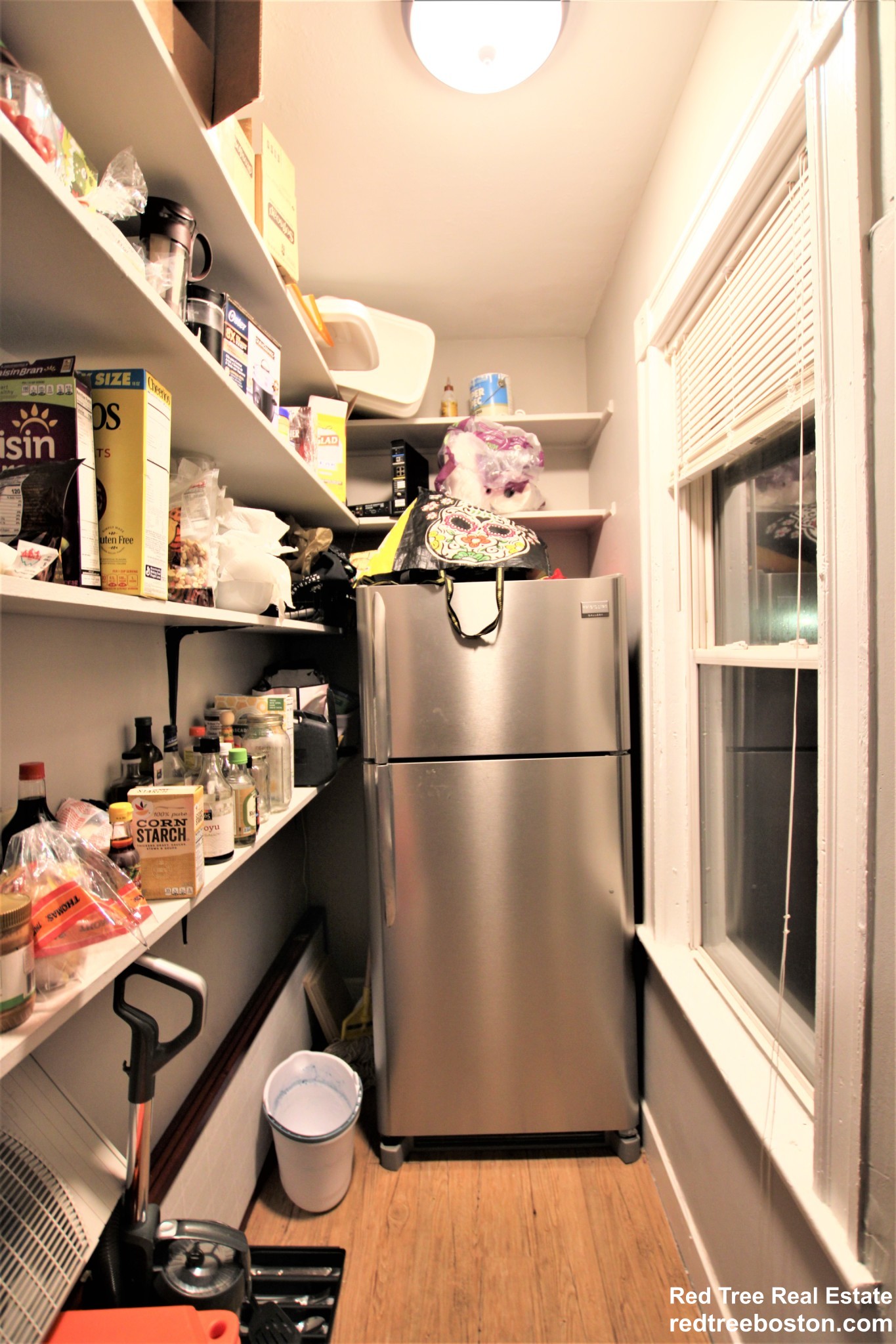 8 Sunset St, Mission Hill