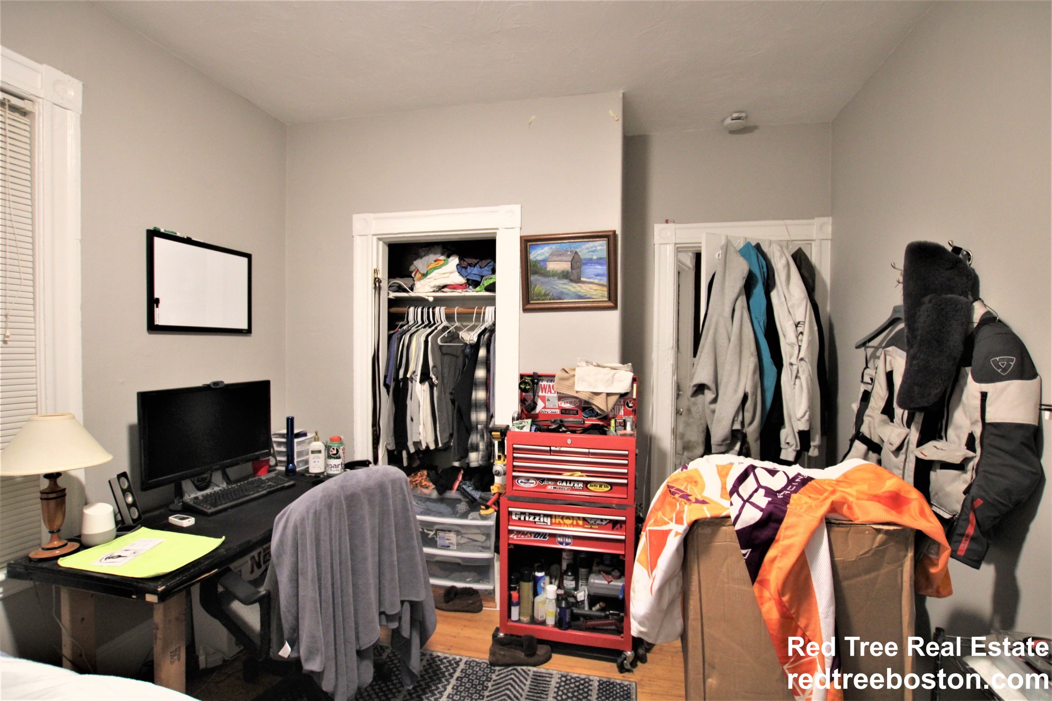 8 Sunset St, Mission Hill