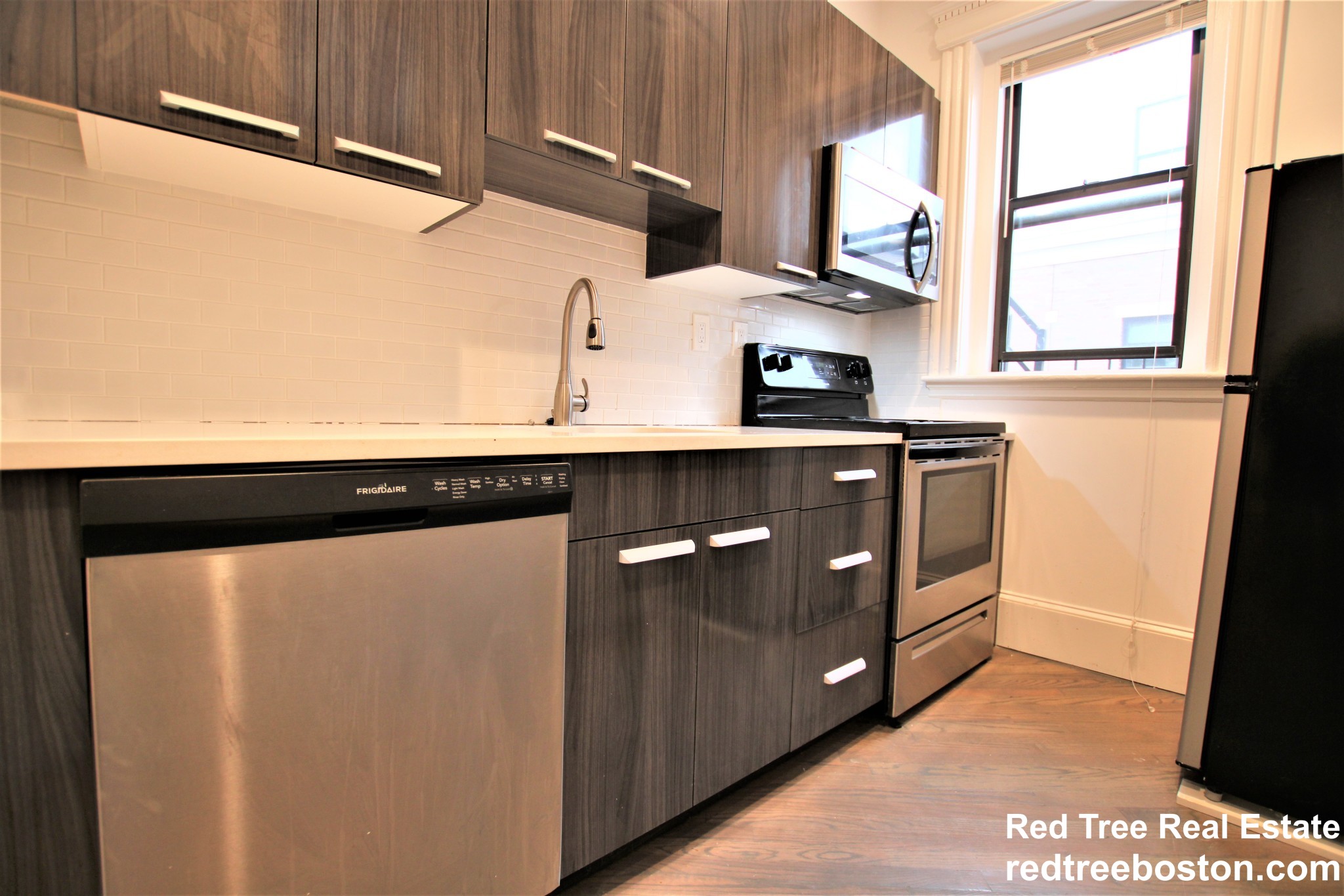 11 Queensberry St, Fenway