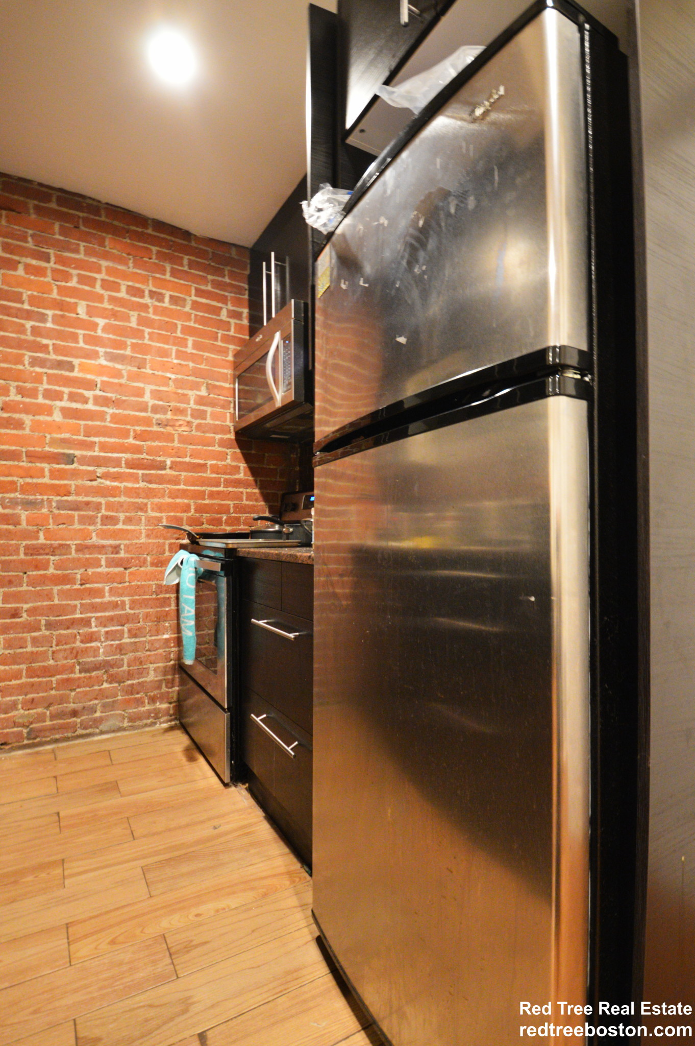 1203 Beacon St, Brookline