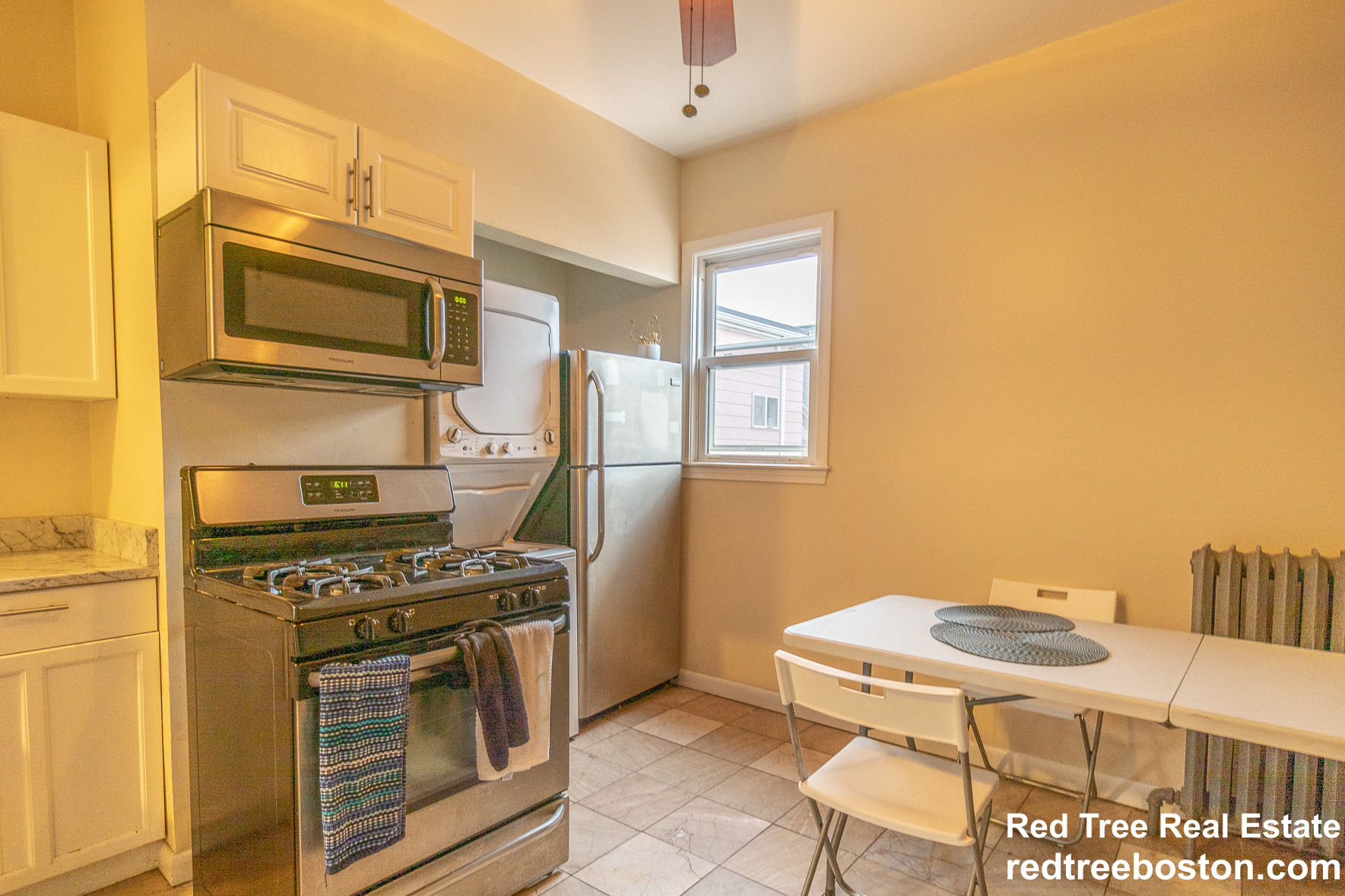 3 bed, 1 bath apartment for rent at 438 Meridian St Unit 3, East Boston — photo 14 of 17