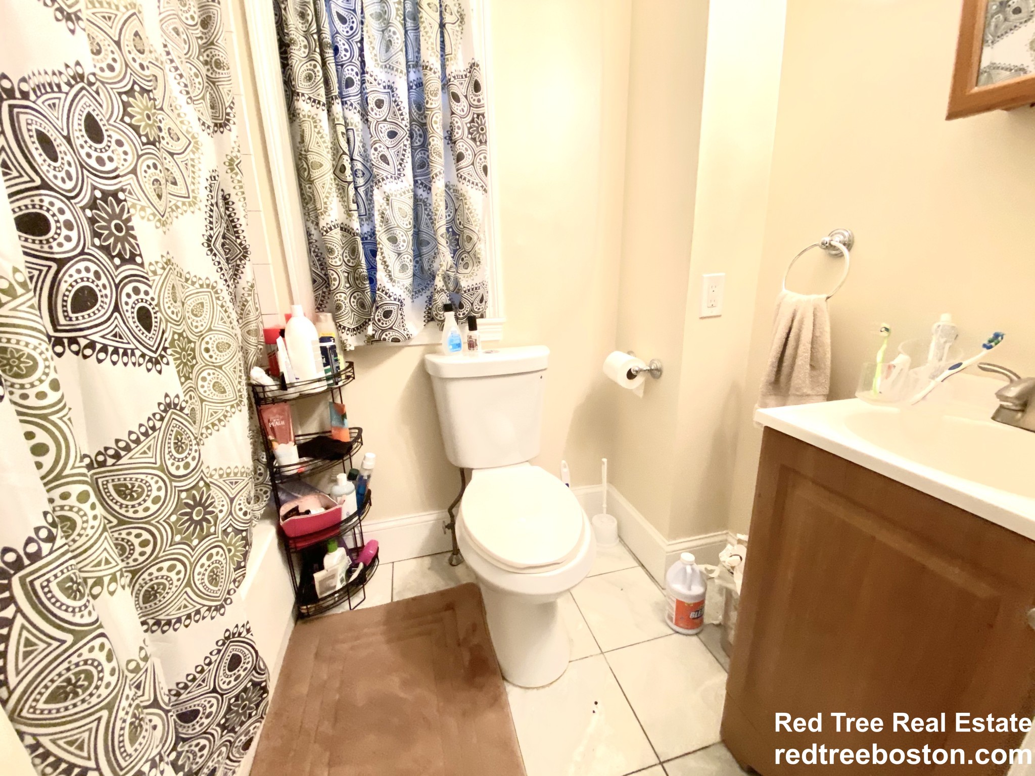 4 bed, 1 bath apartment for rent at 110 Paris St Unit 3, East Boston — photo 18 of 19