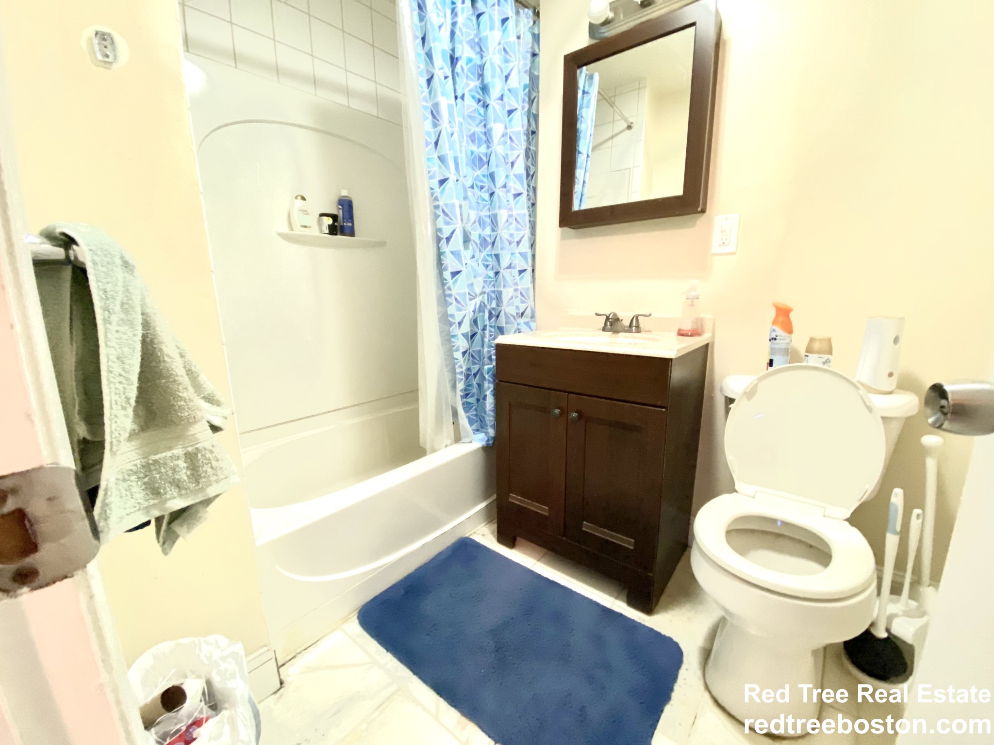 4 bed, 2 bath apartment for rent at 238 Everett St Unit 3, East Boston — photo 15 of 17
