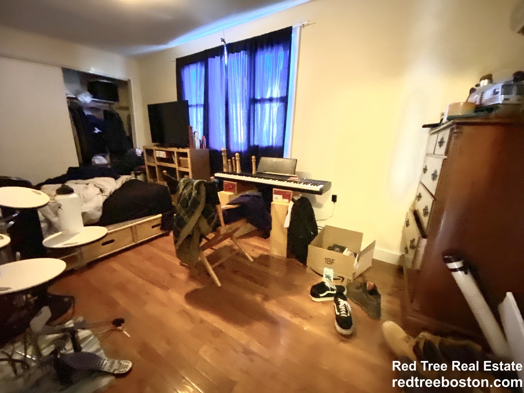 4 bed, 2 bath apartment for rent at 238 Everett St Unit 3, East Boston — photo 17 of 17