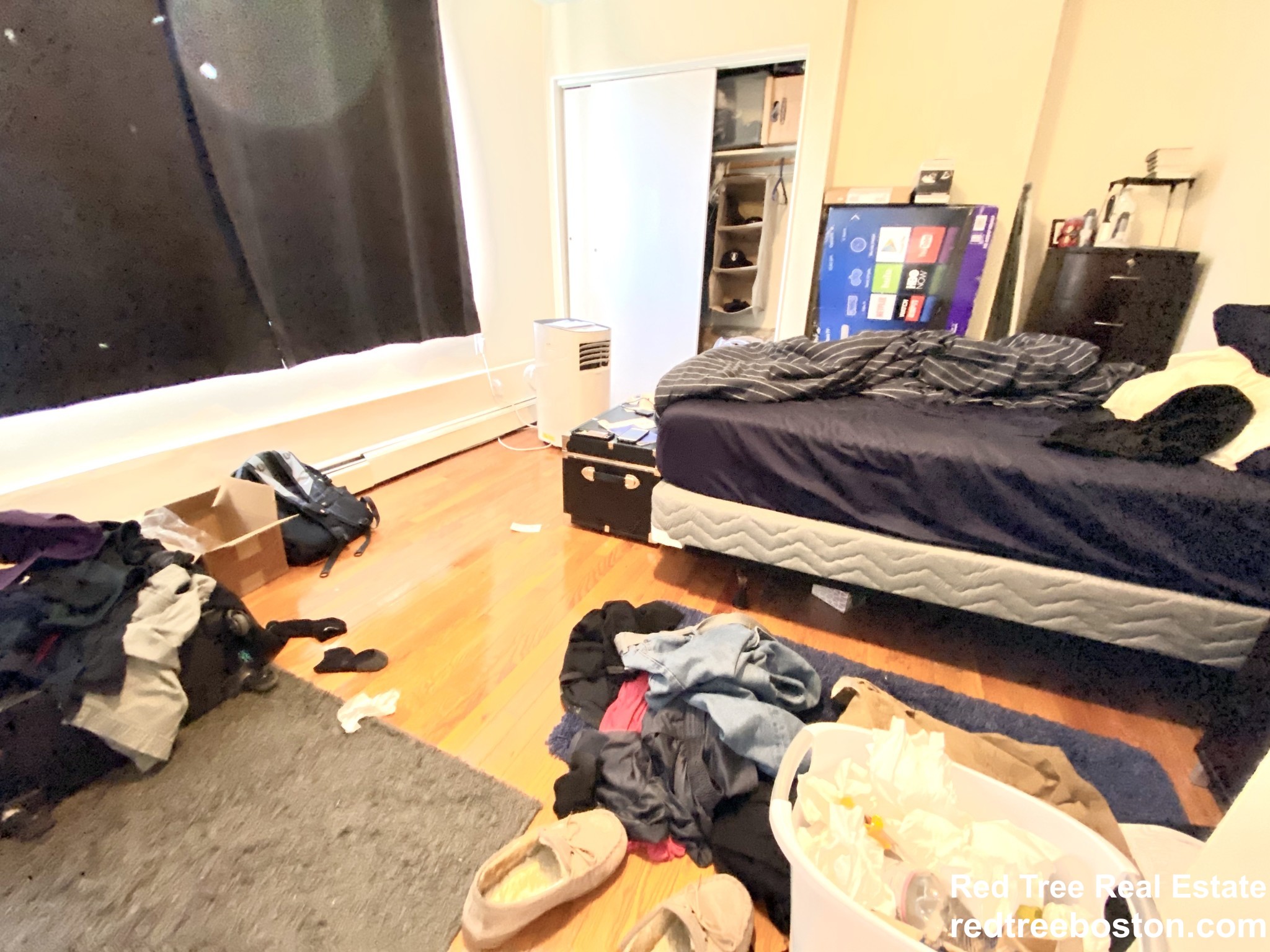 4 bed, 2 bath apartment for rent at 238 Everett St Unit 3, East Boston — photo 16 of 17