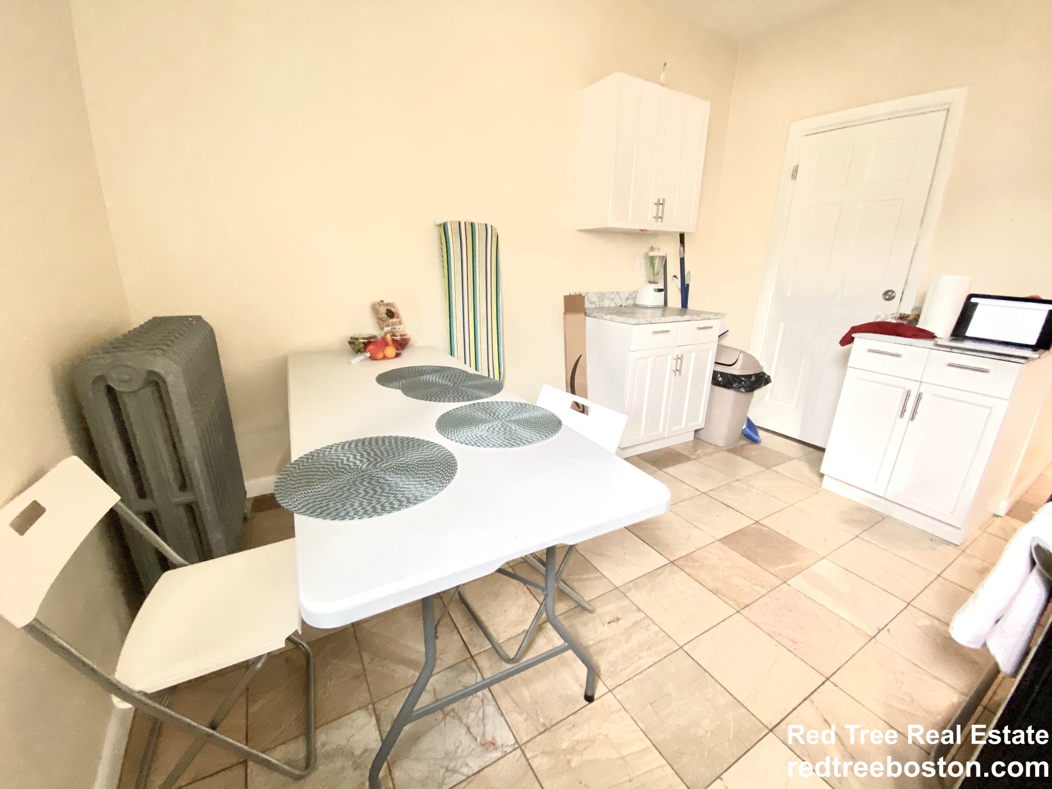3 bed, 1 bath apartment for rent at 438 Meridian St Unit 3, East Boston — photo 8 of 17