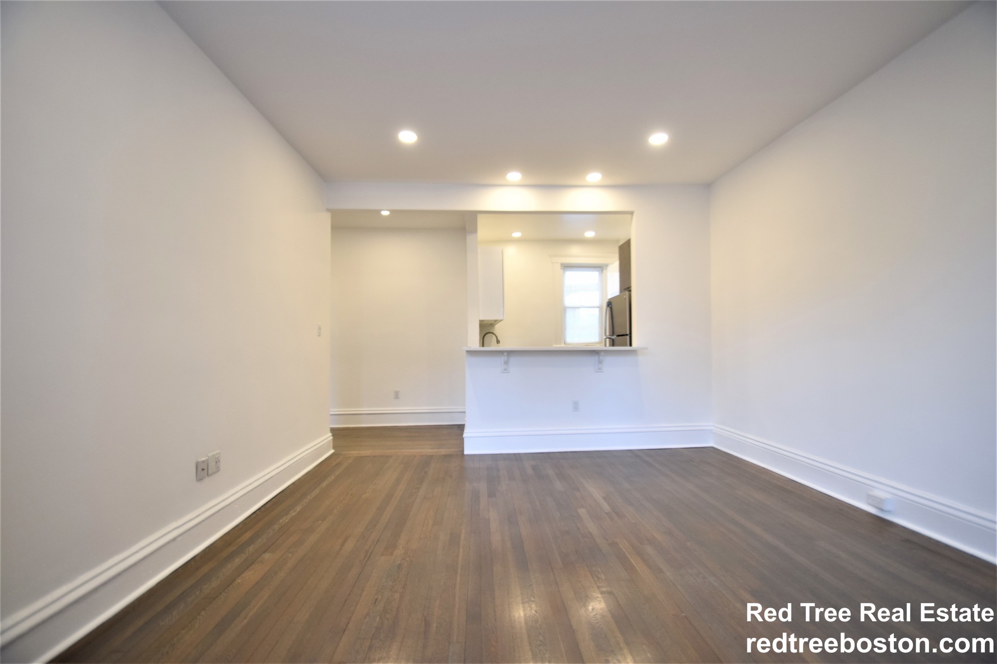 102 Queensberry St, Fenway