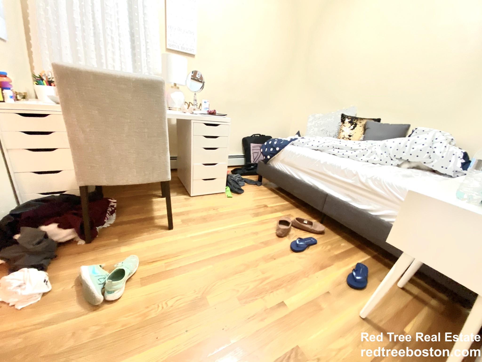 3 bed, 1 bath apartment for rent at 101 Falcon St Unit 1, East Boston — photo 3 of 13