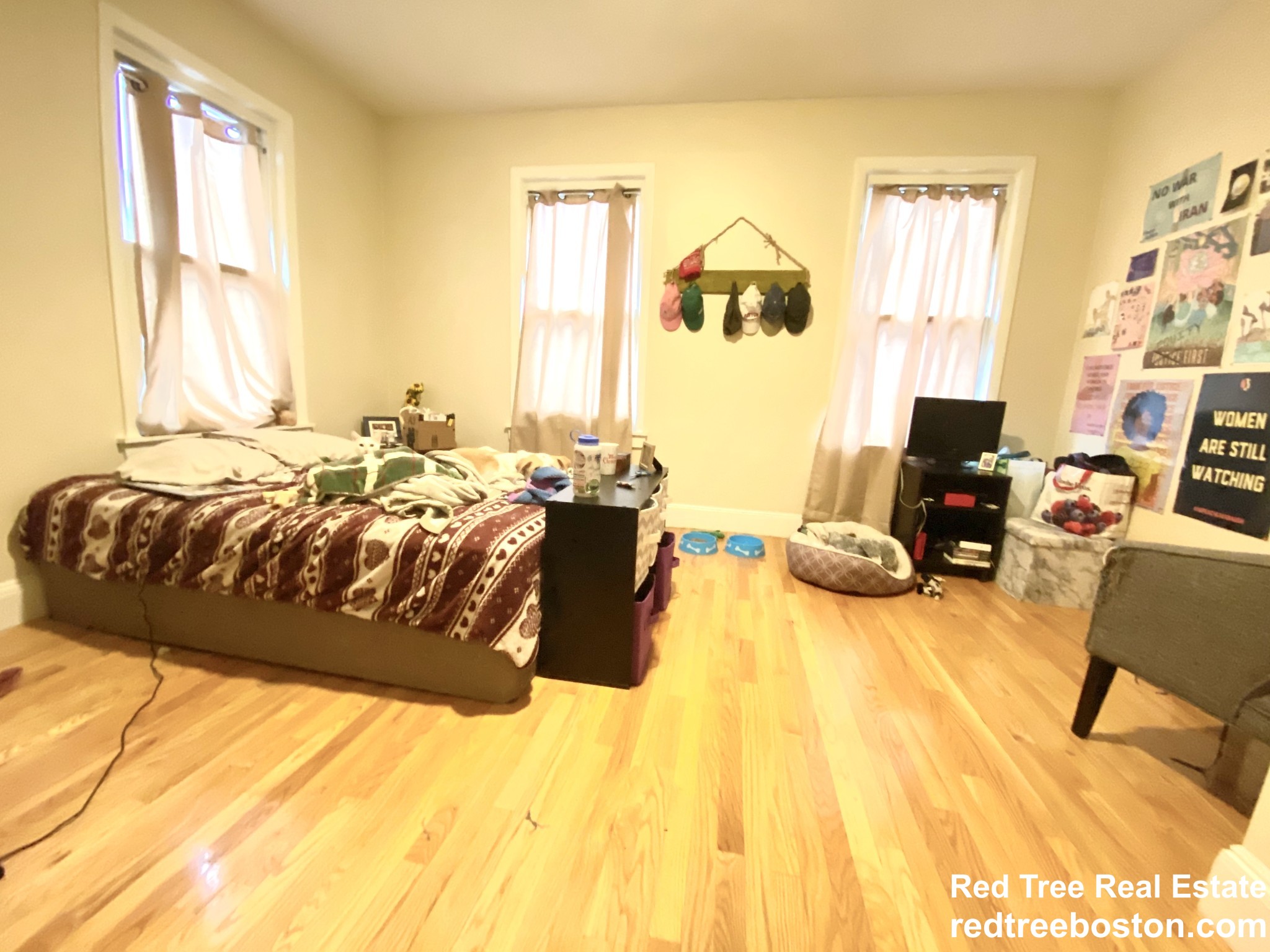 3 bed, 1 bath apartment for rent at 21 Monmouth St Unit 1, East Boston — photo 9 of 13
