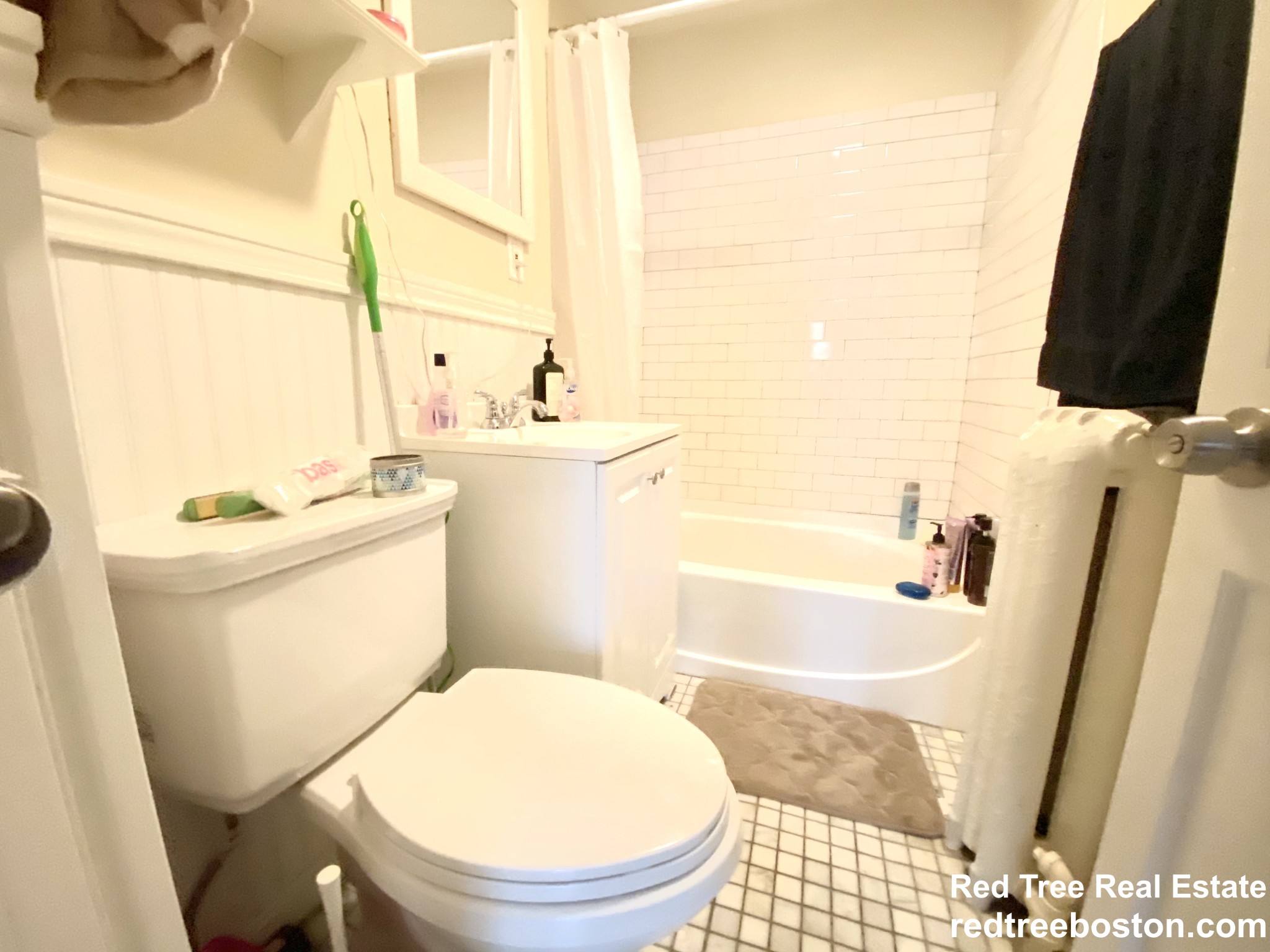 3 bed, 1 bath apartment for rent at 21 Monmouth St Unit 1, East Boston — photo 4 of 13