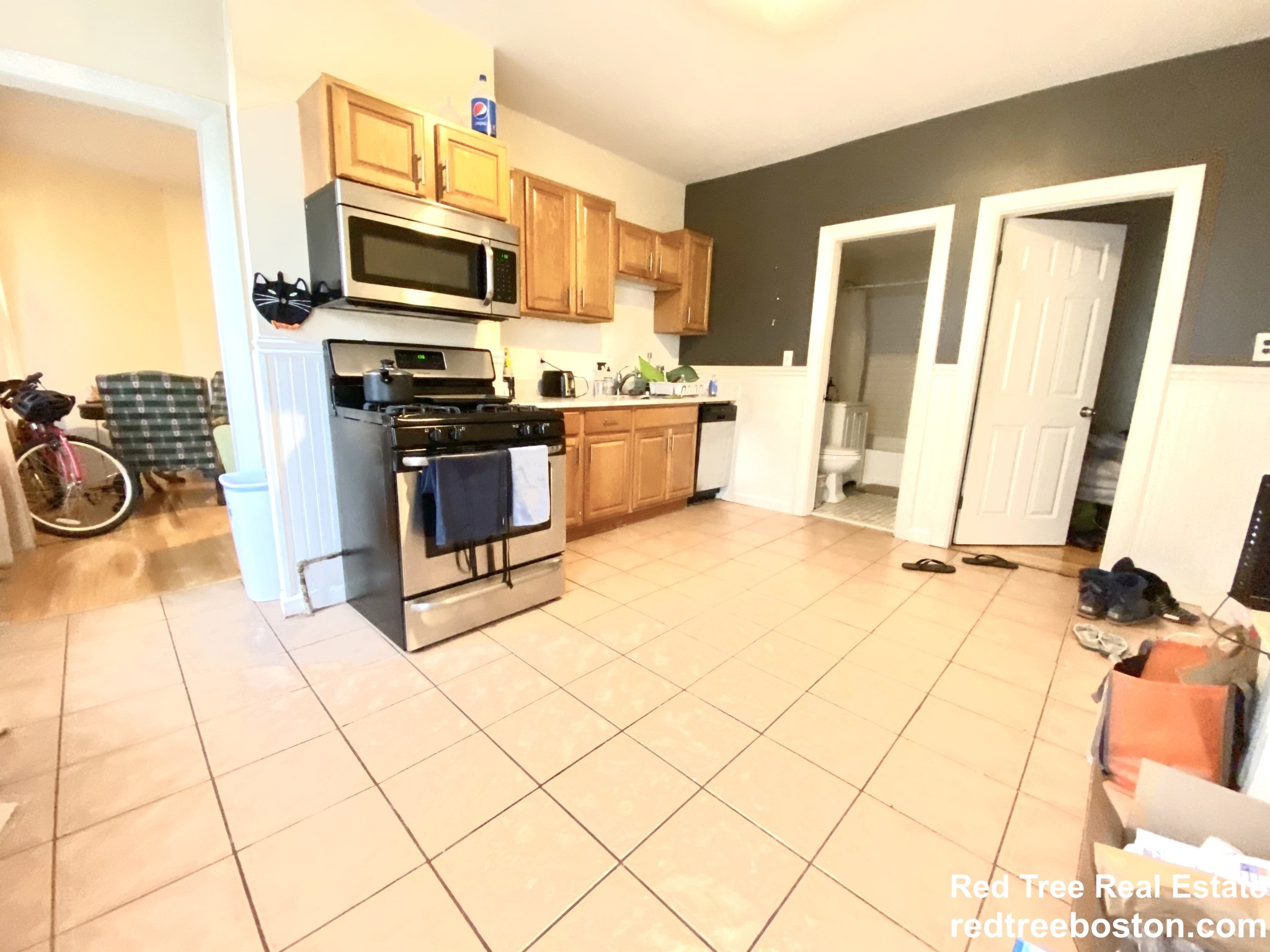 3 bed, 1 bath apartment for rent at 21 Monmouth St Unit 1, East Boston — photo 1 of 13