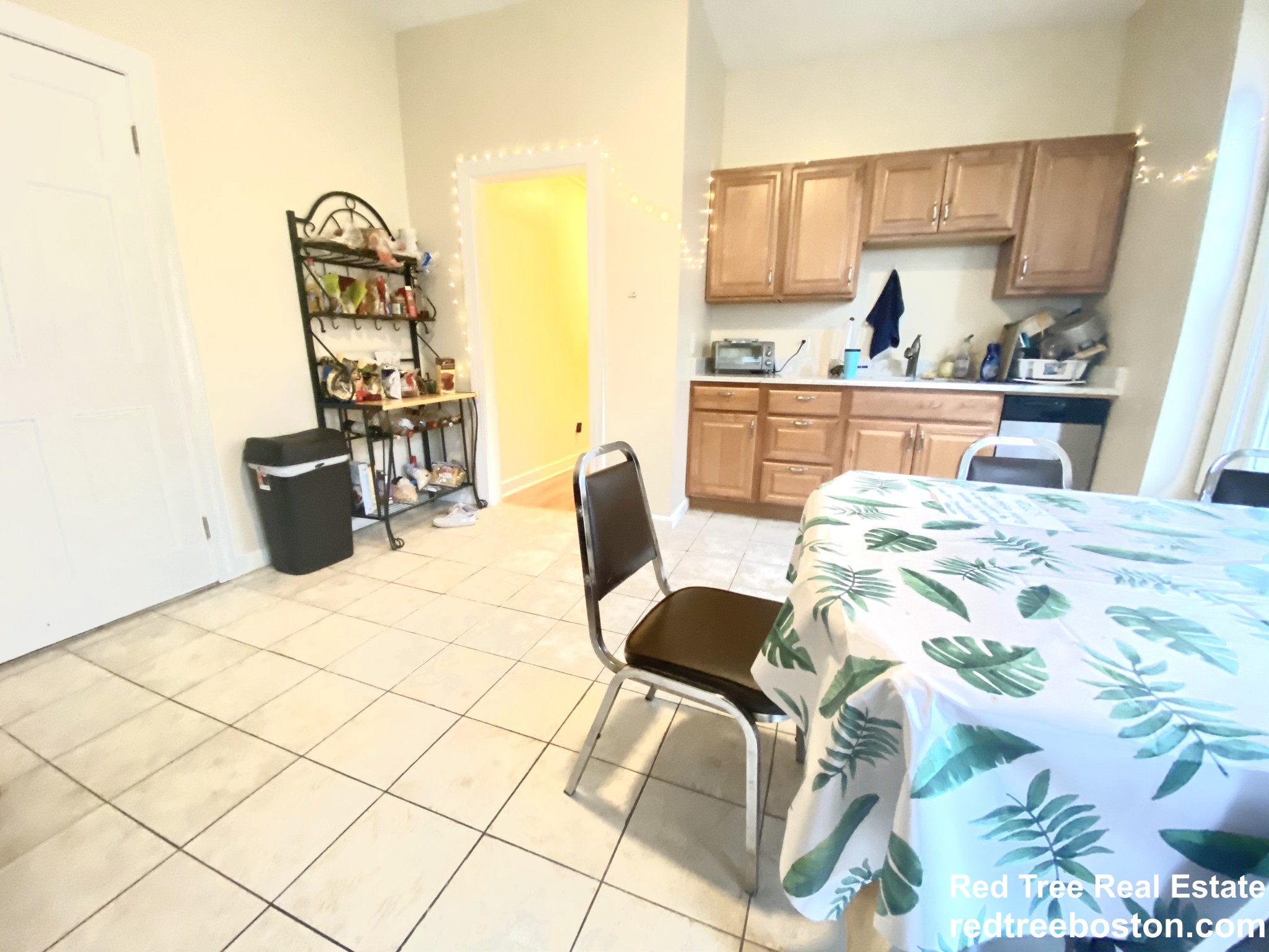 4 bed, 1 bath apartment for rent at 324 Saratoga St Unit 3, East Boston — photo 13 of 13