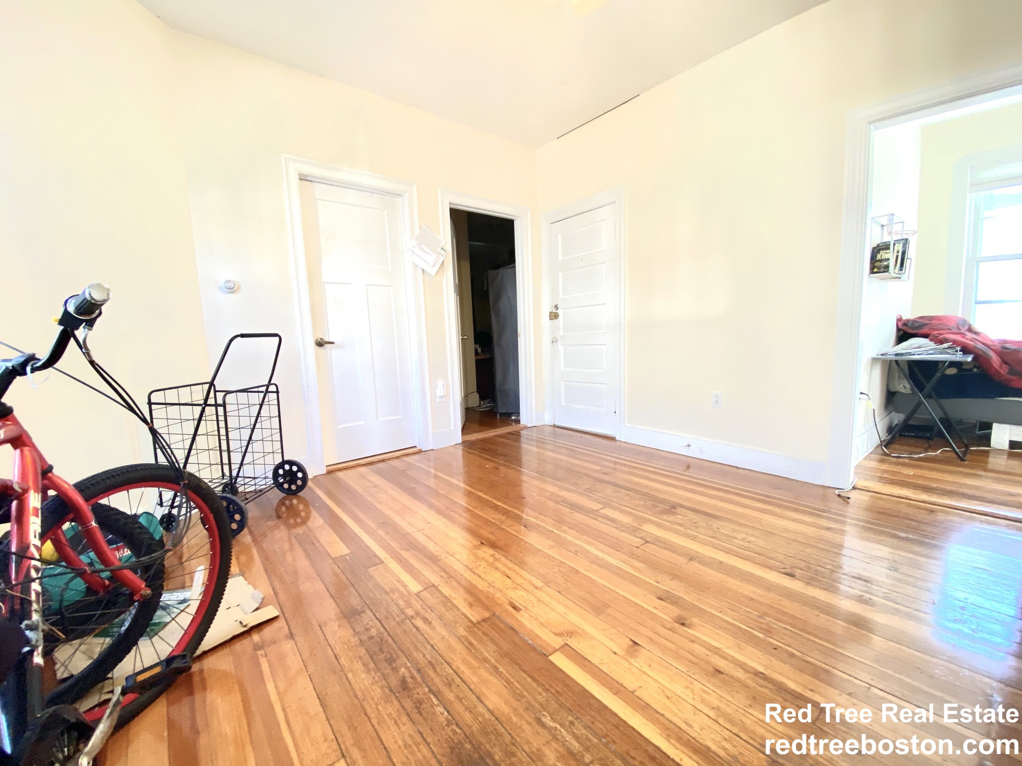 4 bed, 1 bath apartment for rent at 756 Saratoga St Unit 3, East Boston — photo 11 of 14