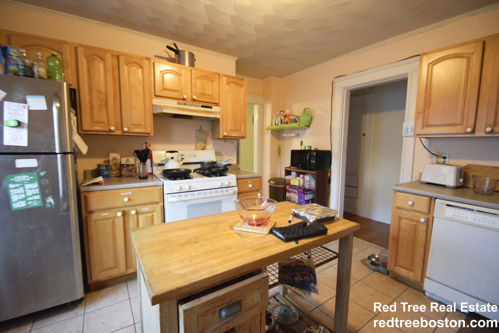 14 Lourdes Ave, Jamaica Plain